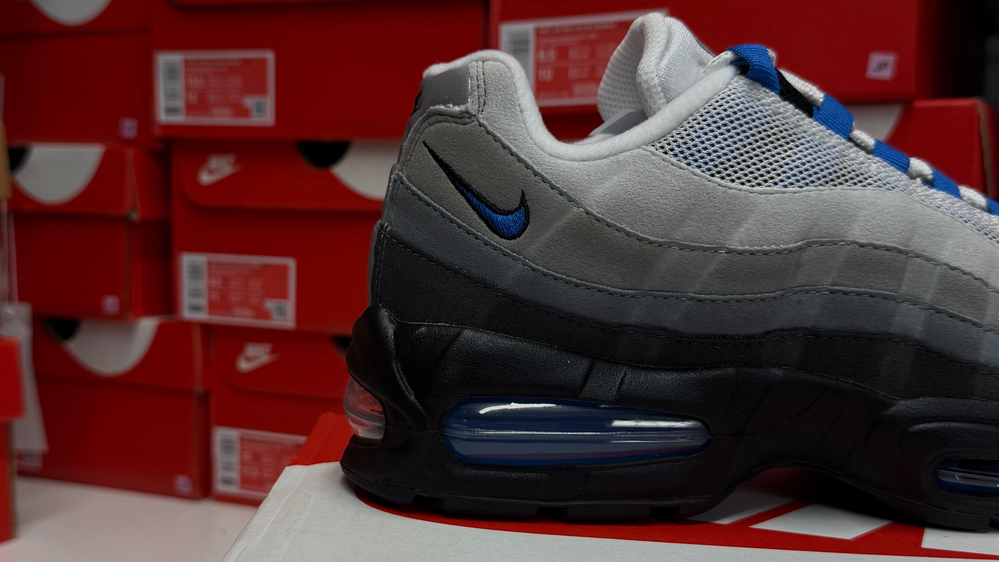 PRE-OWNED FOOTWEAR