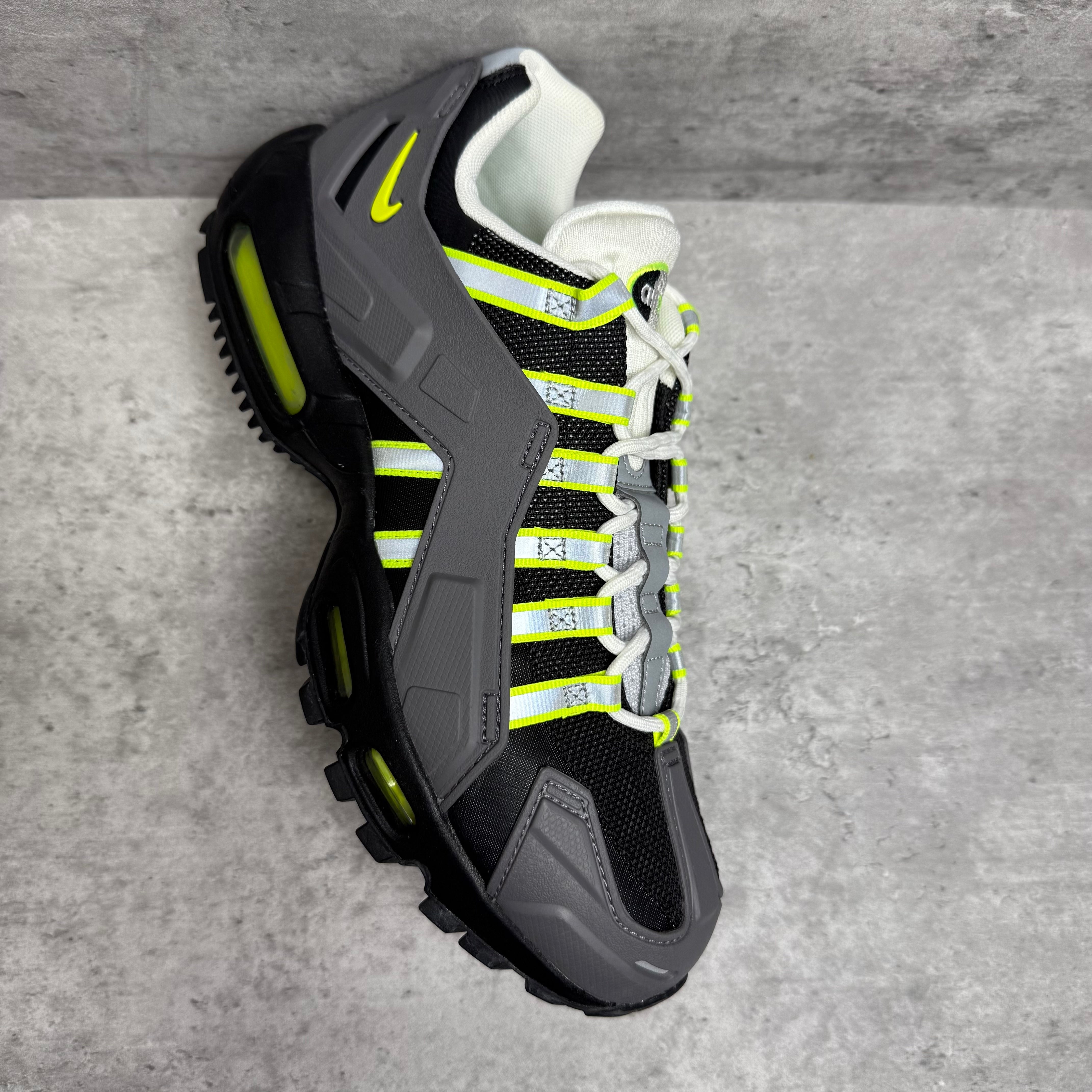 Nike Airmax 95 NDSTRKT Neon