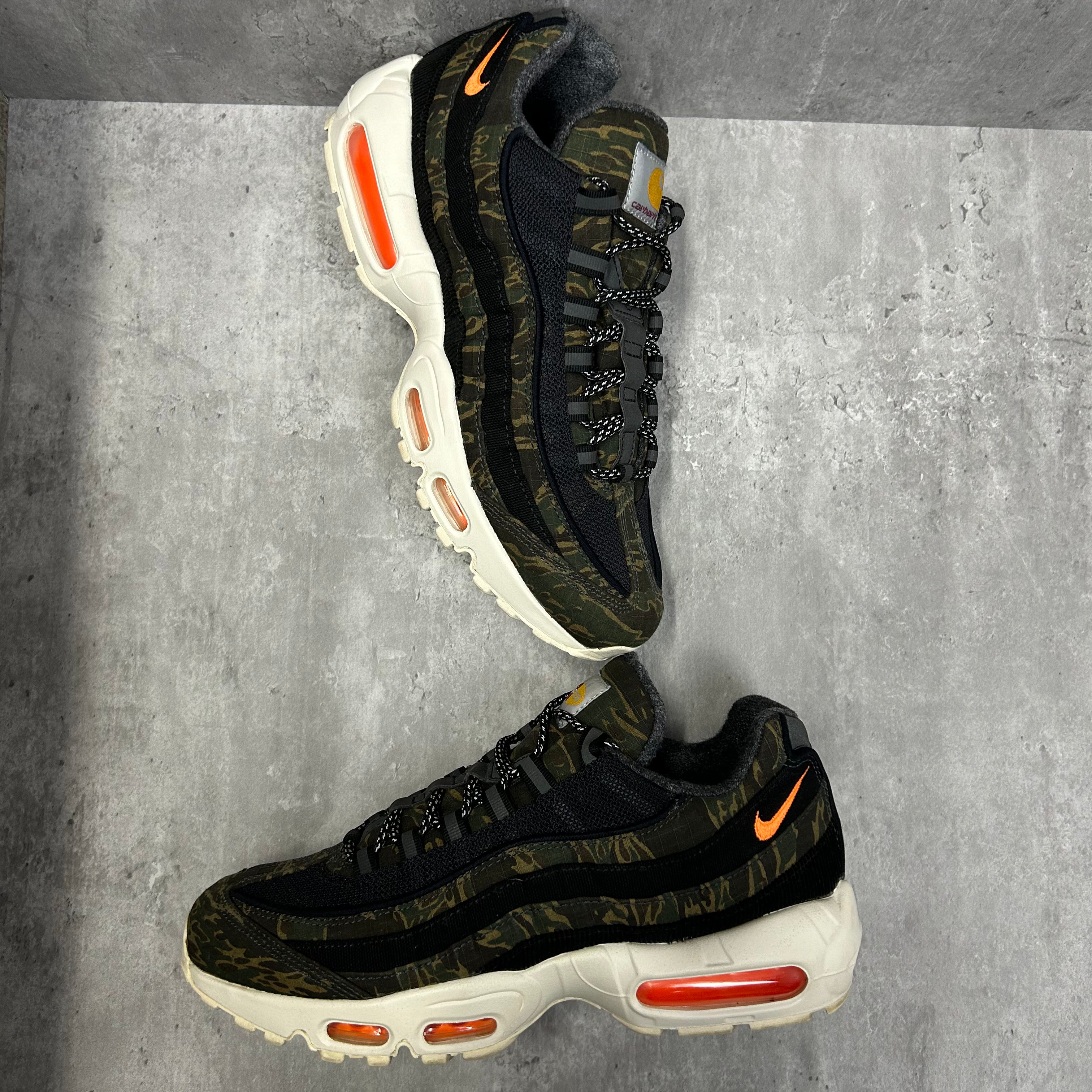 Nike air best sale max 95 carhartt