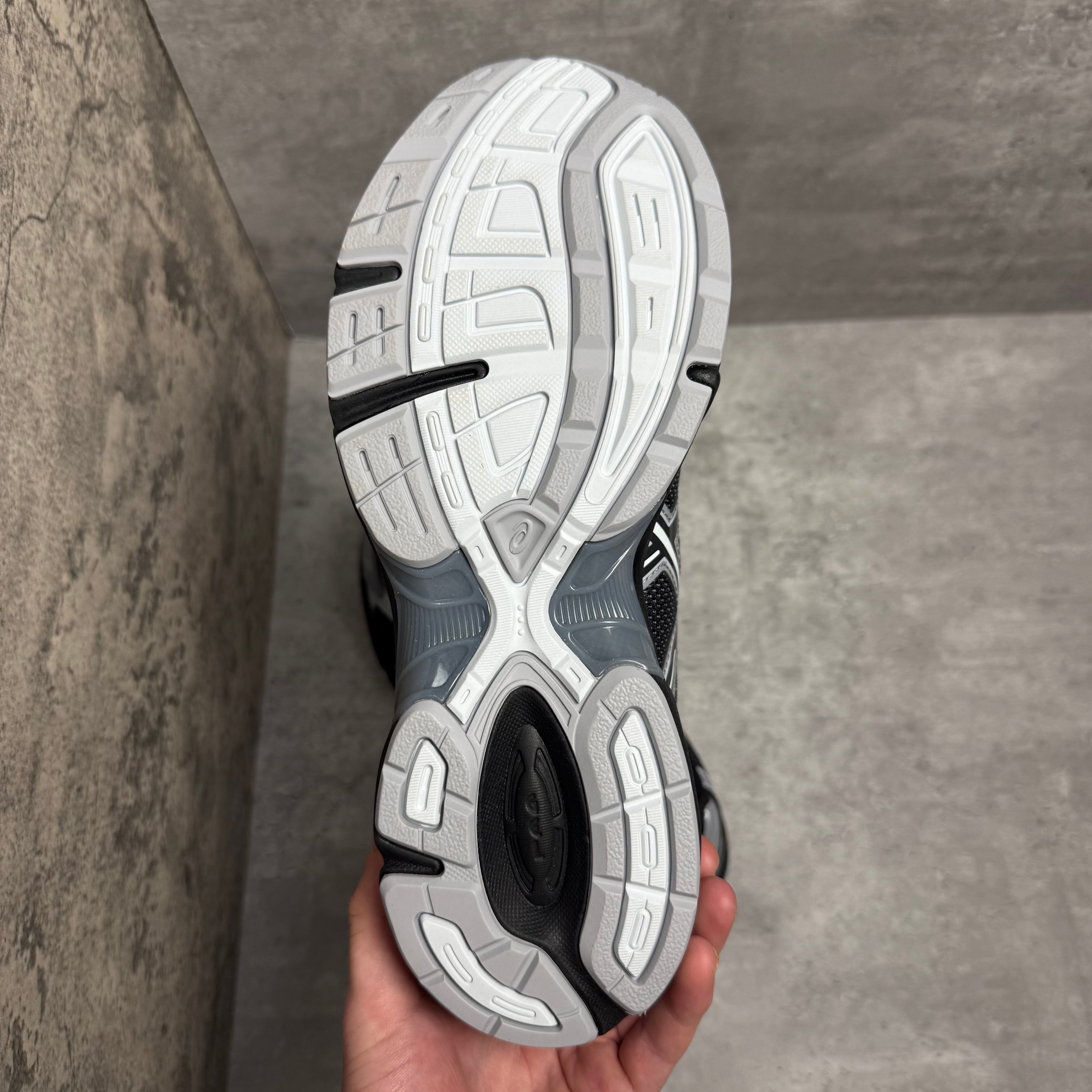 ASICS Gel-1130 Graphite Grey - Cheshire Creps