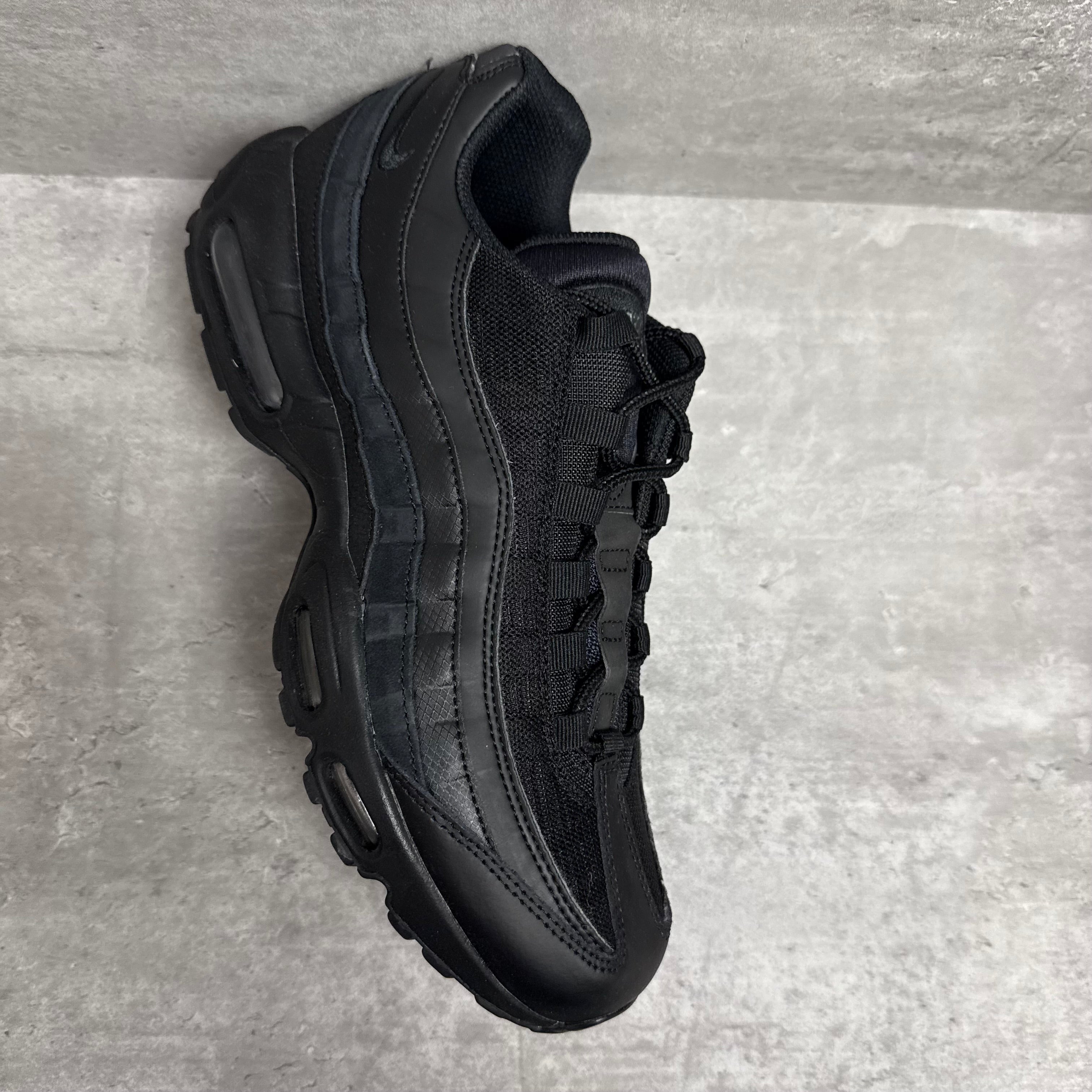 Nike Airmax 95 Triple Black