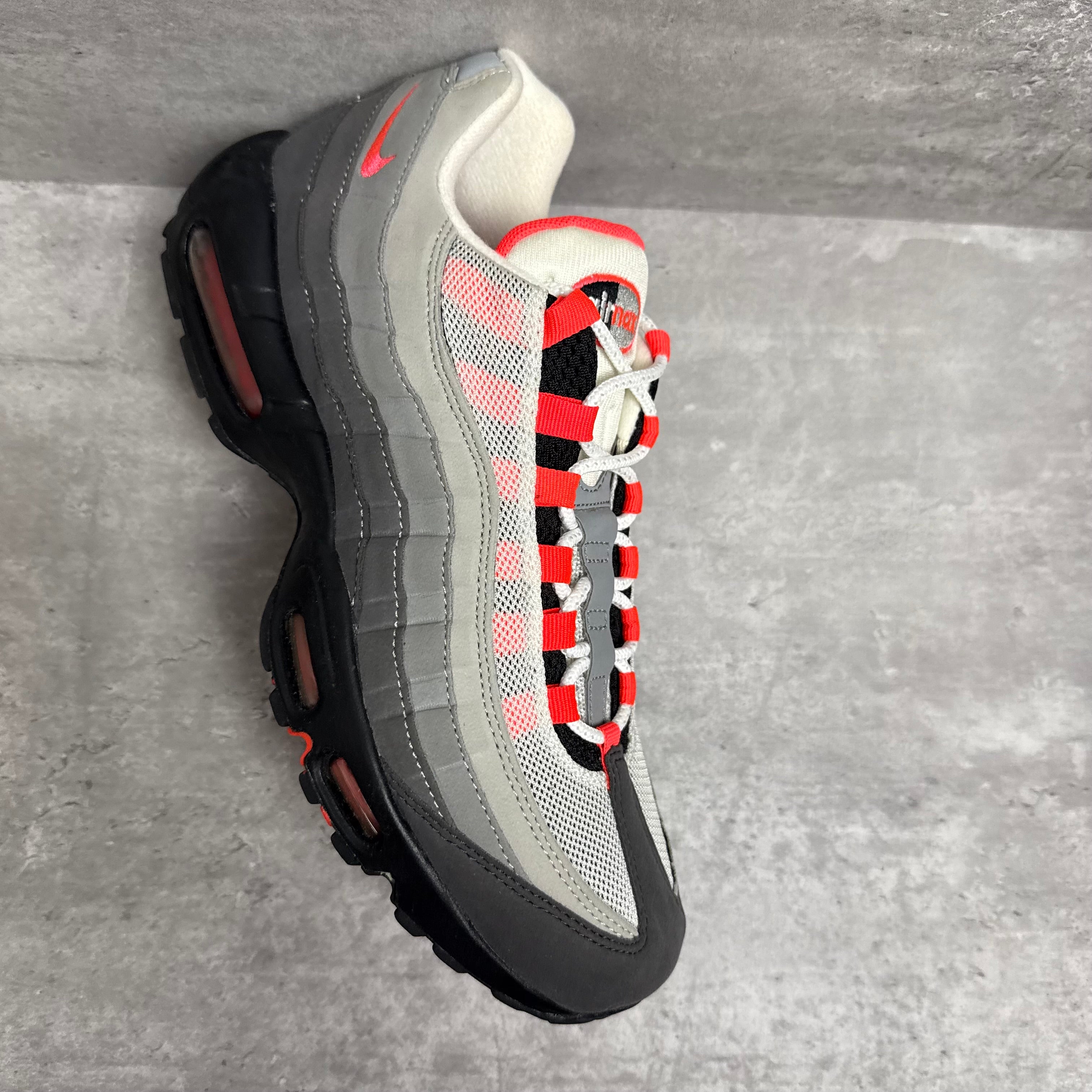 Nike Airmax 95 Solar Red 2018 - Cheshire Creps