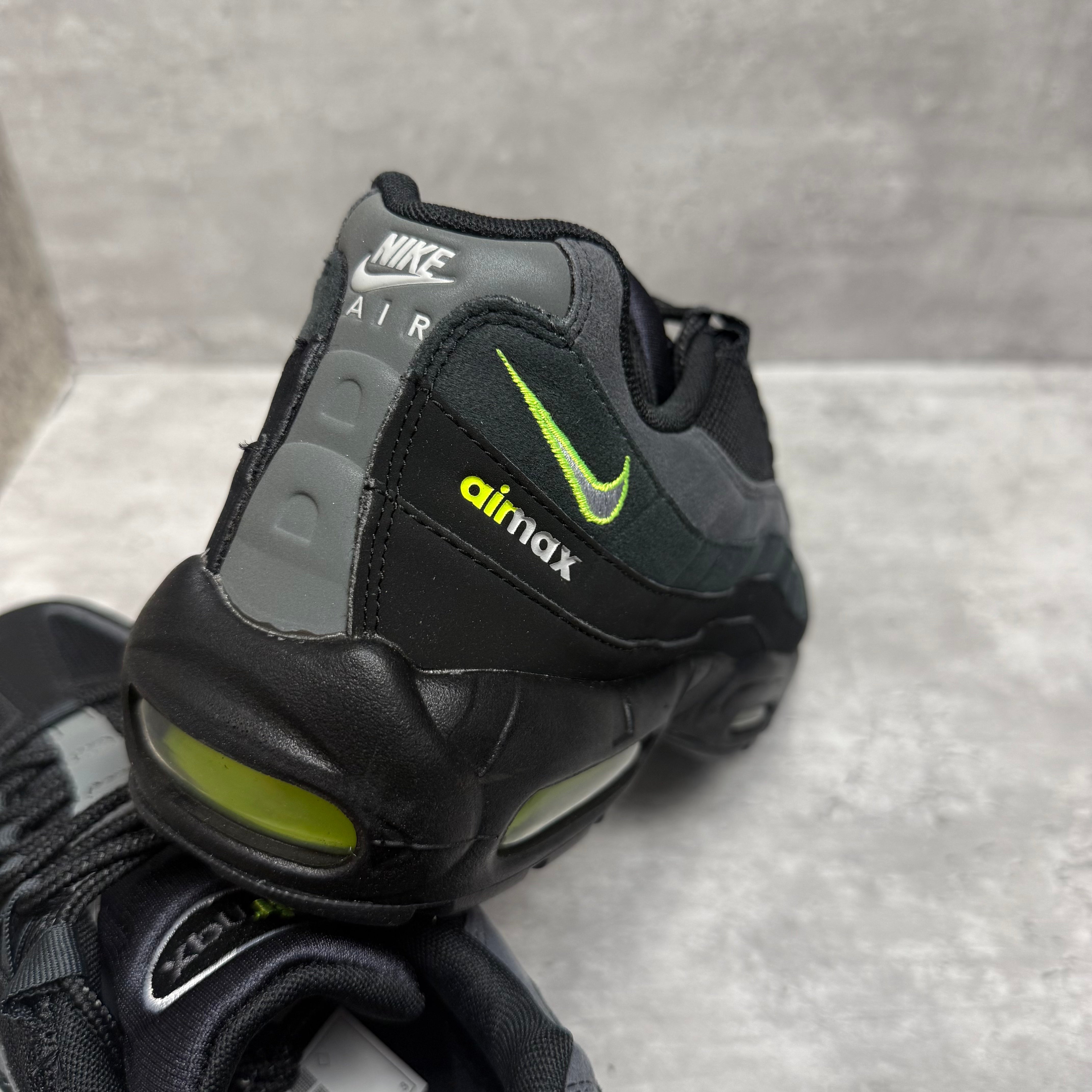 Nike Airmax 95 Retro Logo Volt