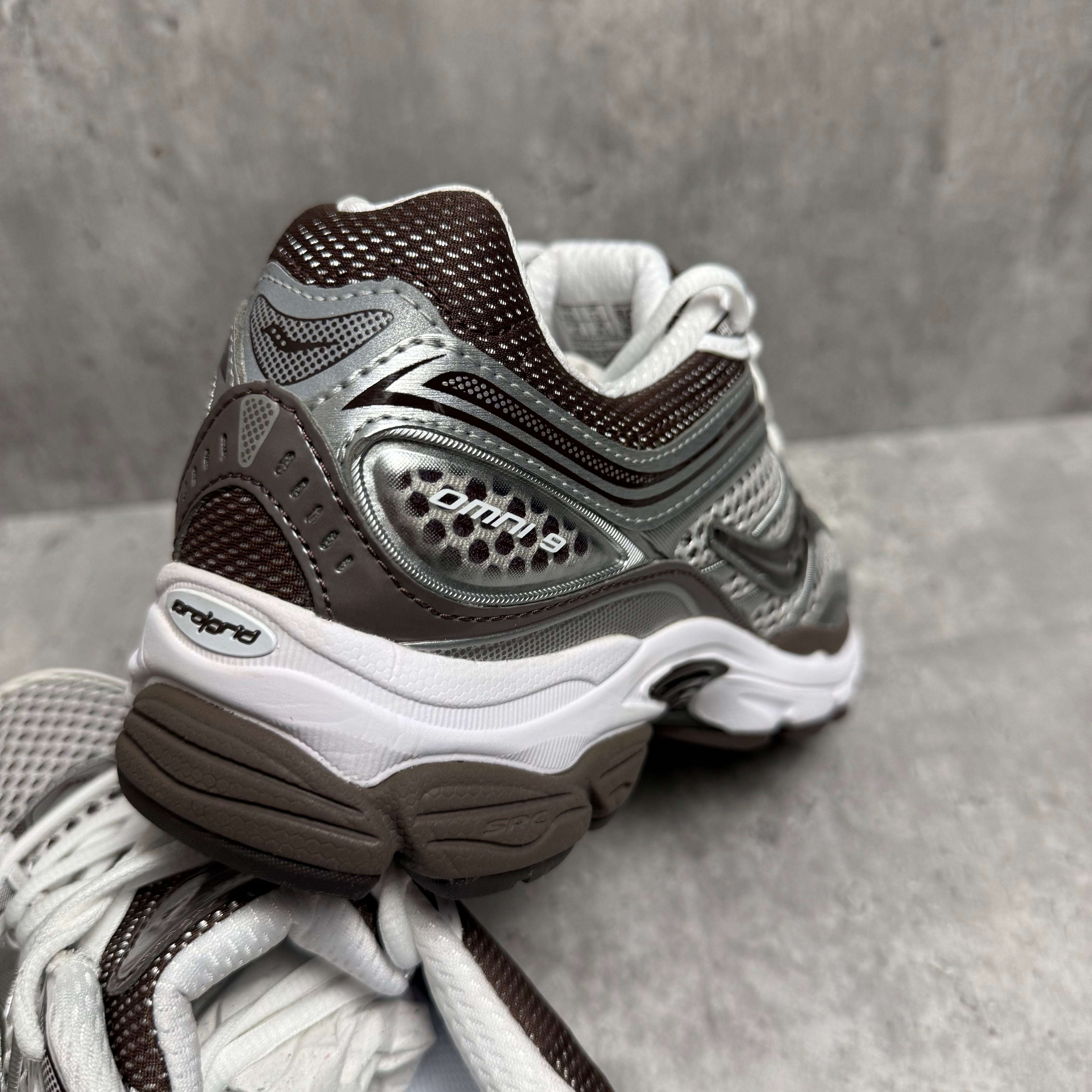 Saucony Pro Grid Omni 9 White Brown