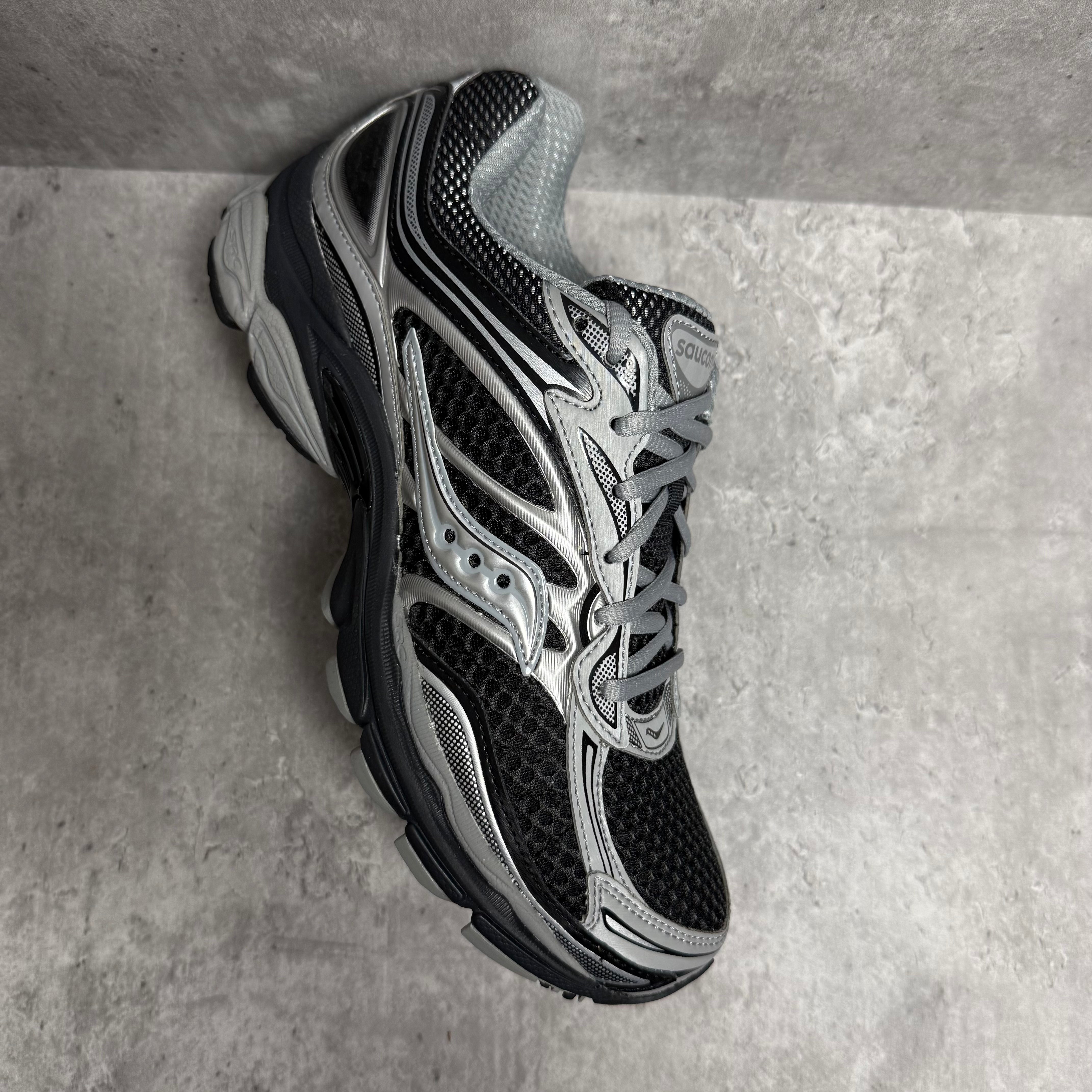 Saucony Pro Grid Omni 9 Black Silver