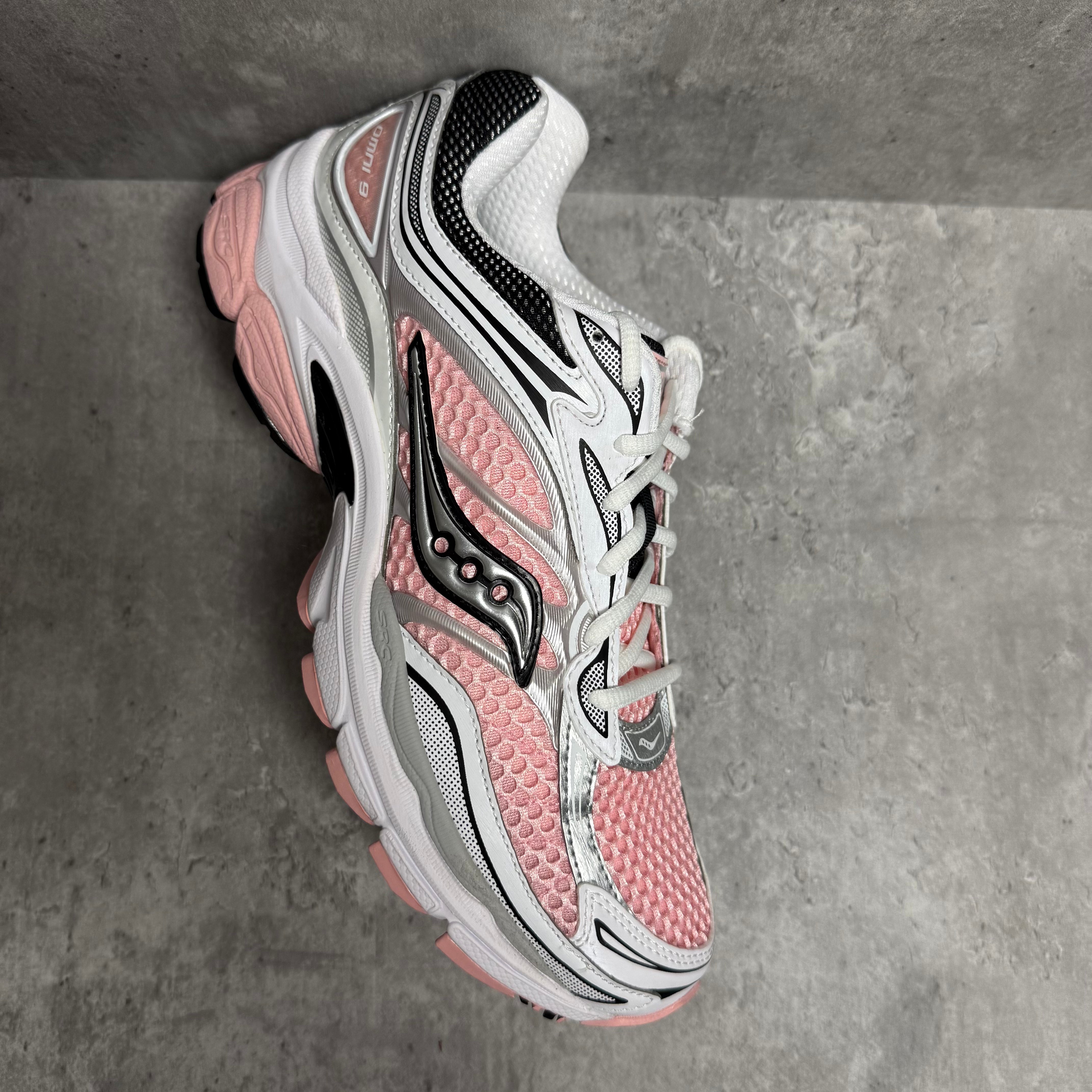Saucony Pro Grid Omni 9 White Touch