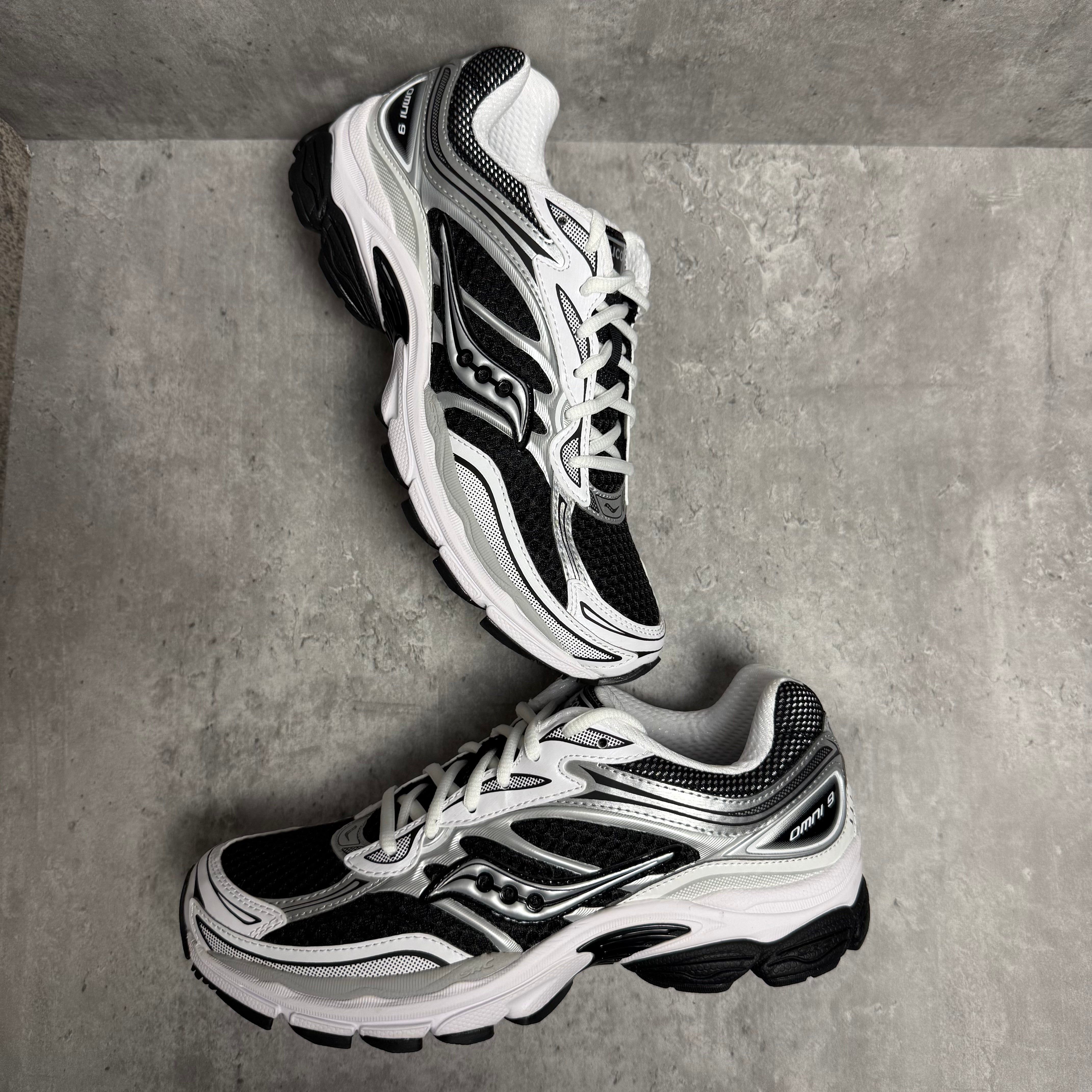 Saucony Pro Grid Omni 9 Black White
