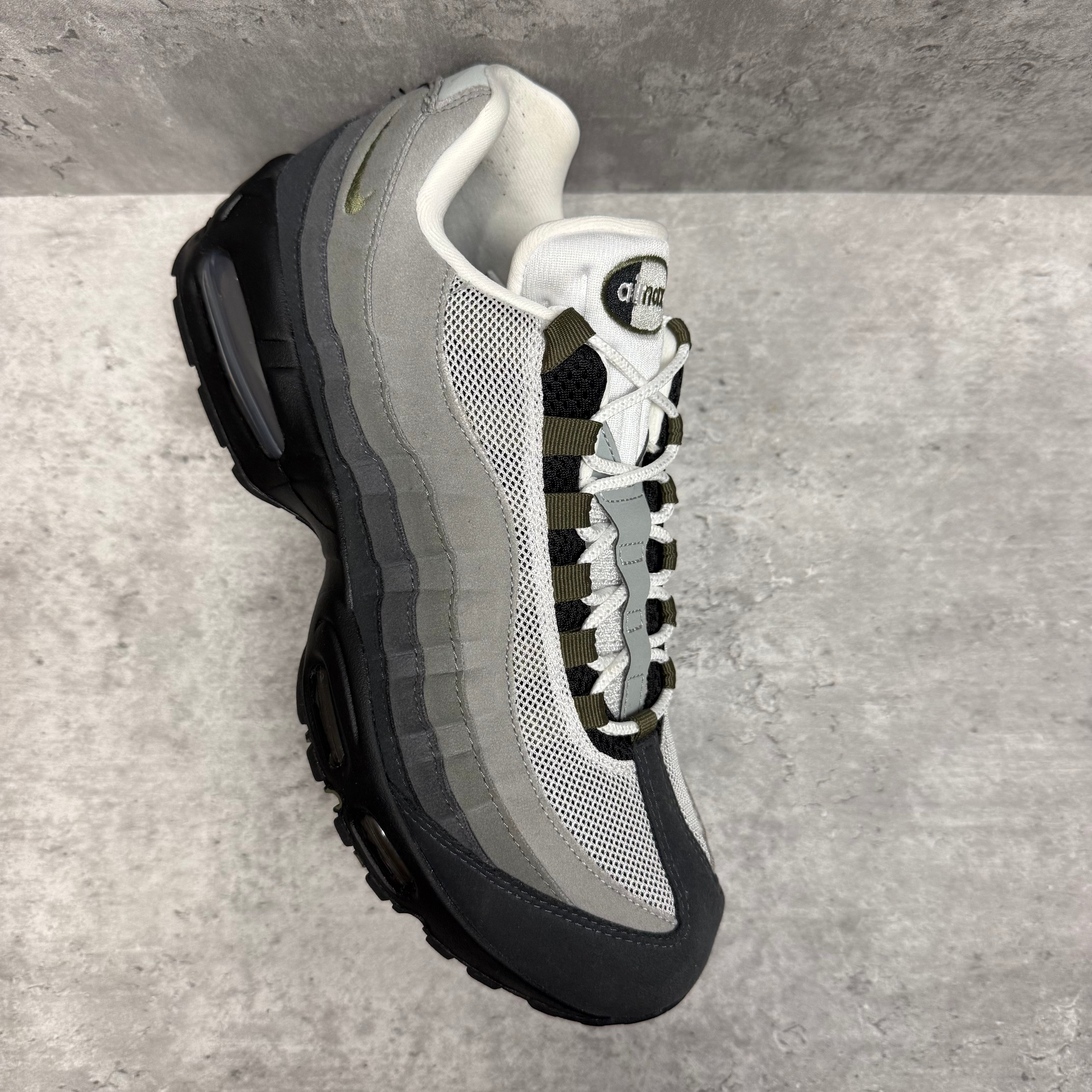 Nike Airmax 95 Medium Olive