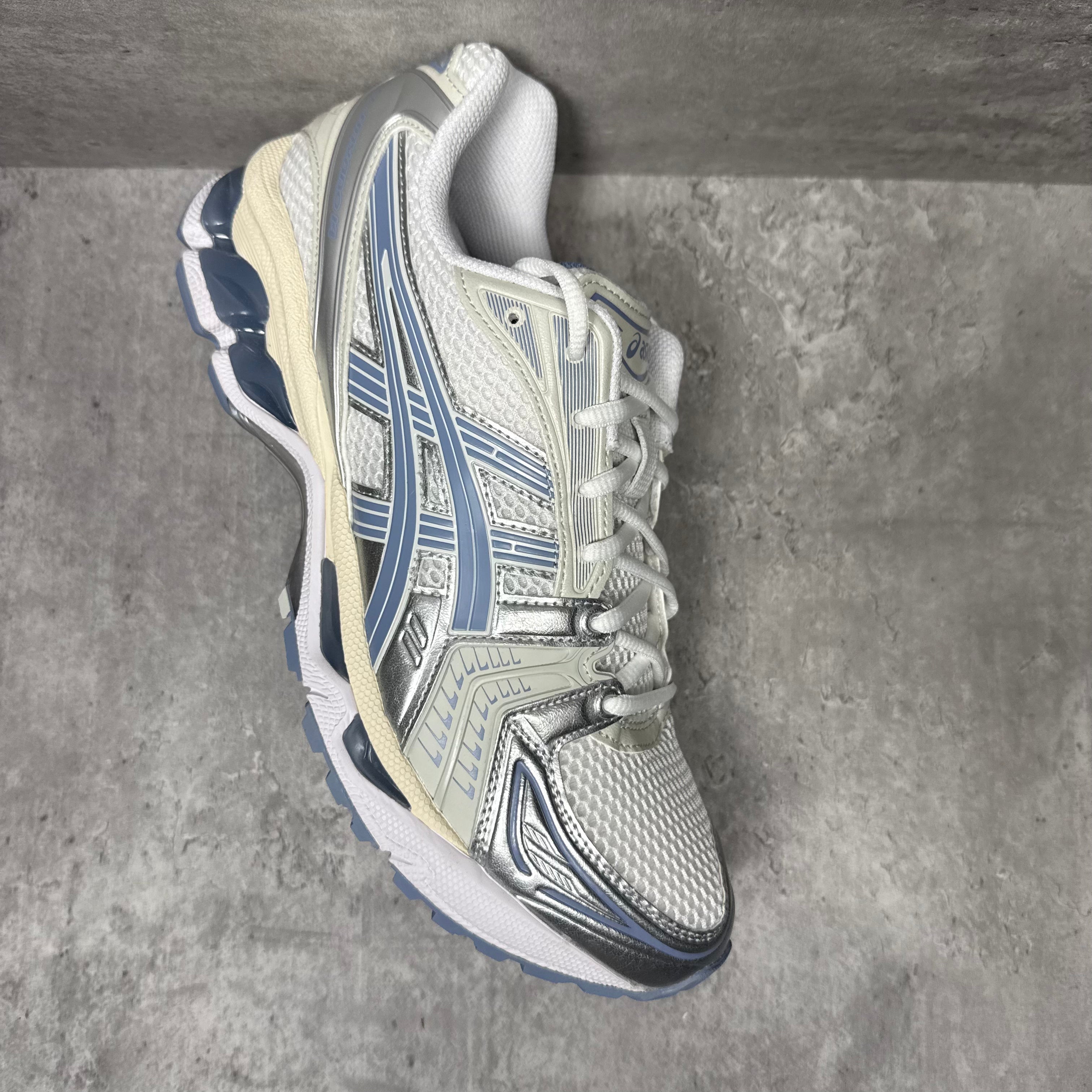 ASICS Gel-Kayano 14 White / Light Navy