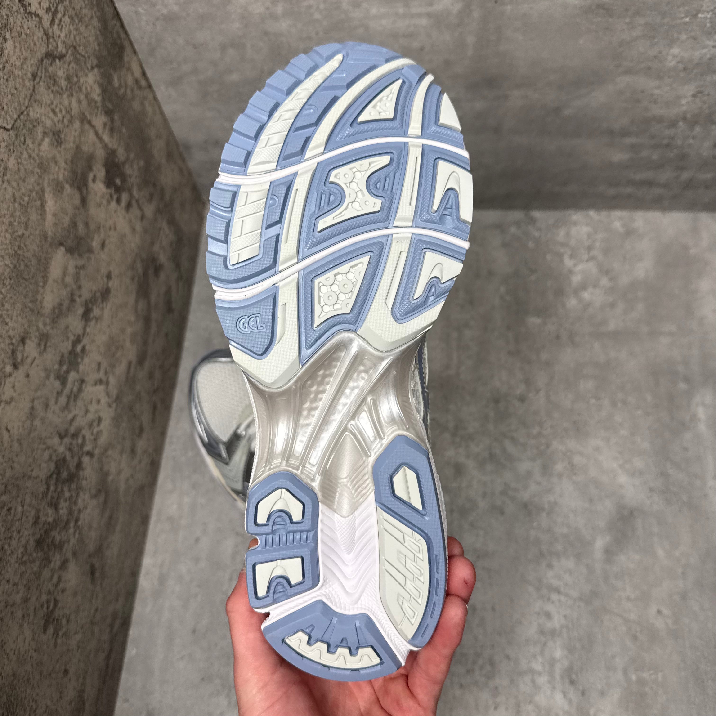 ASICS Gel-Kayano 14 White / Light Navy