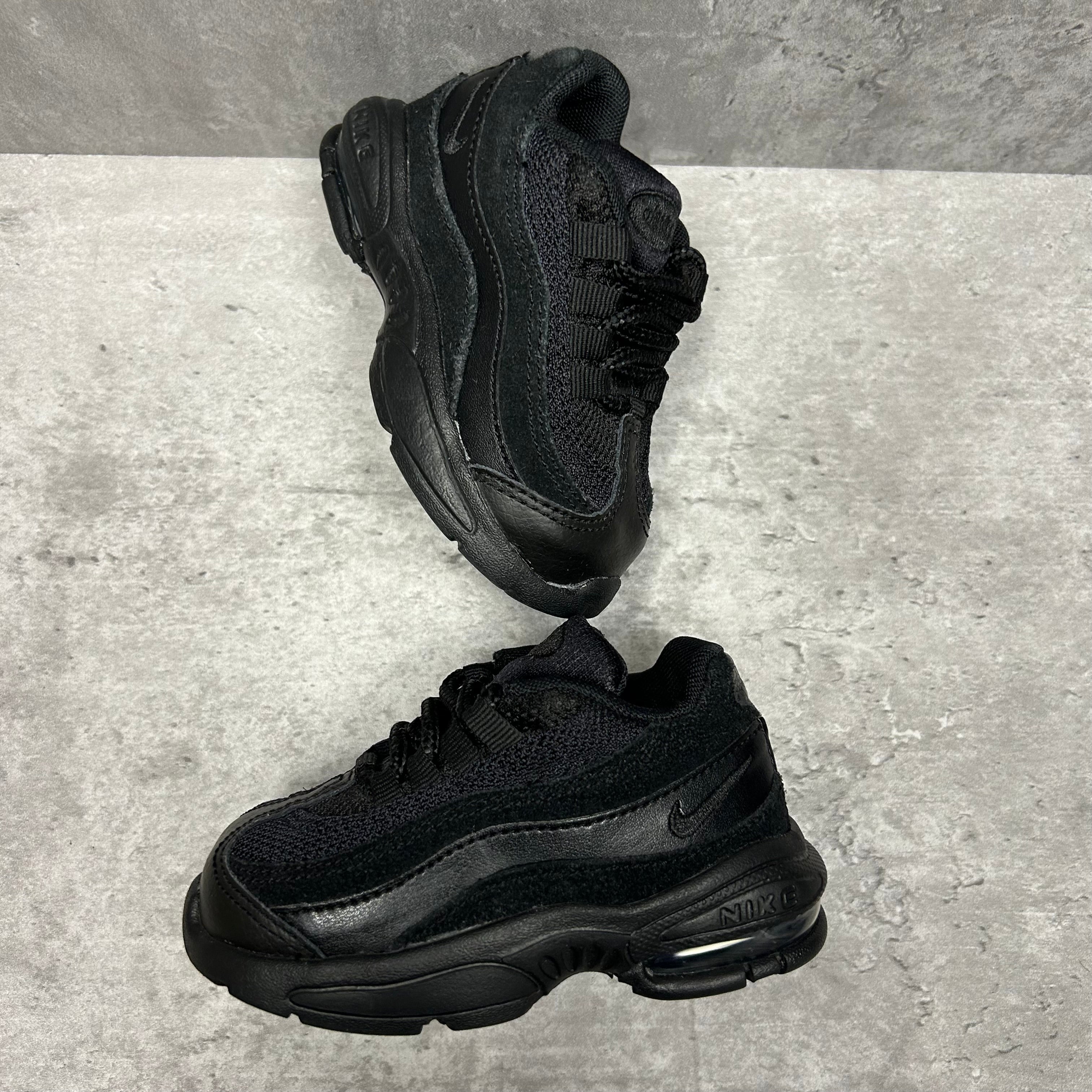 Nike Airmax 95 Black Suede - Cheshire Creps