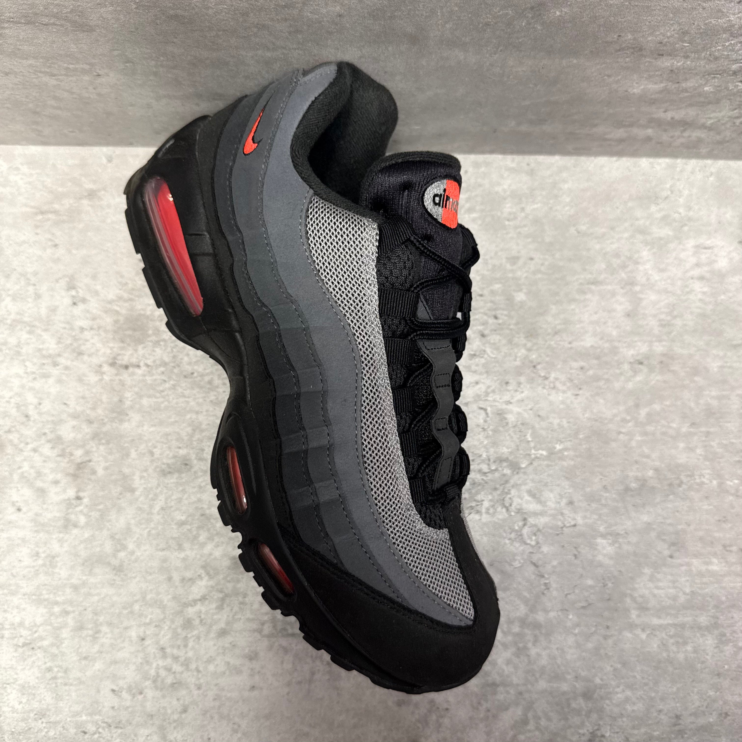 Nike Airmax 95 Bright Crimson - Cheshire Creps