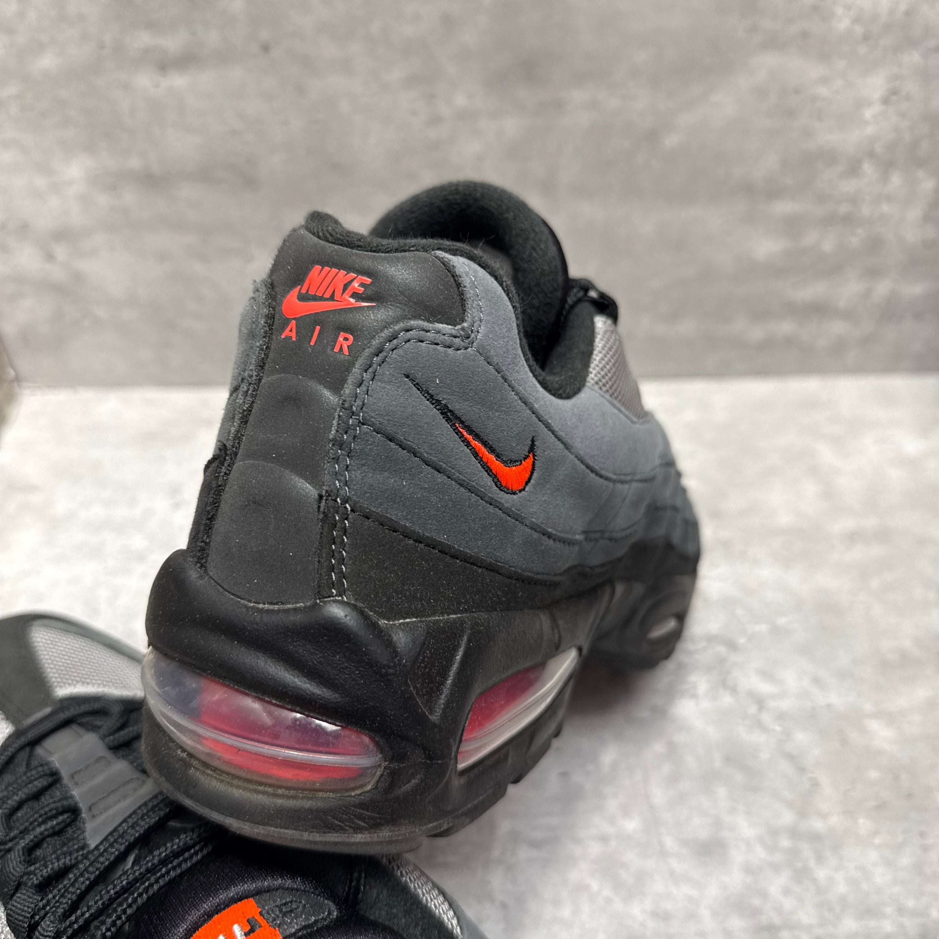 Nike Airmax 95 Bright Crimson - Cheshire Creps