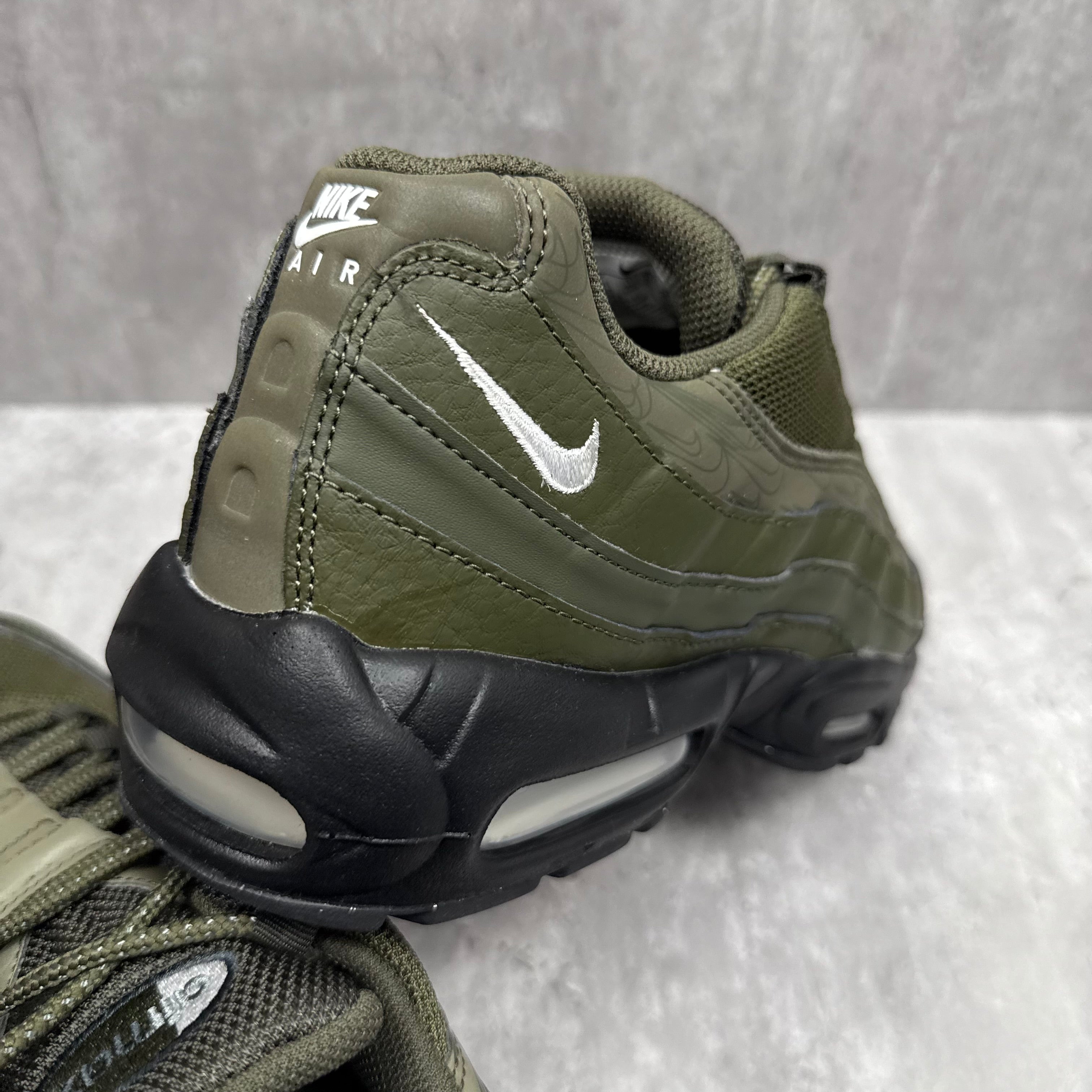 Nike Airmax 95 Cargo Khaki - Cheshire Creps