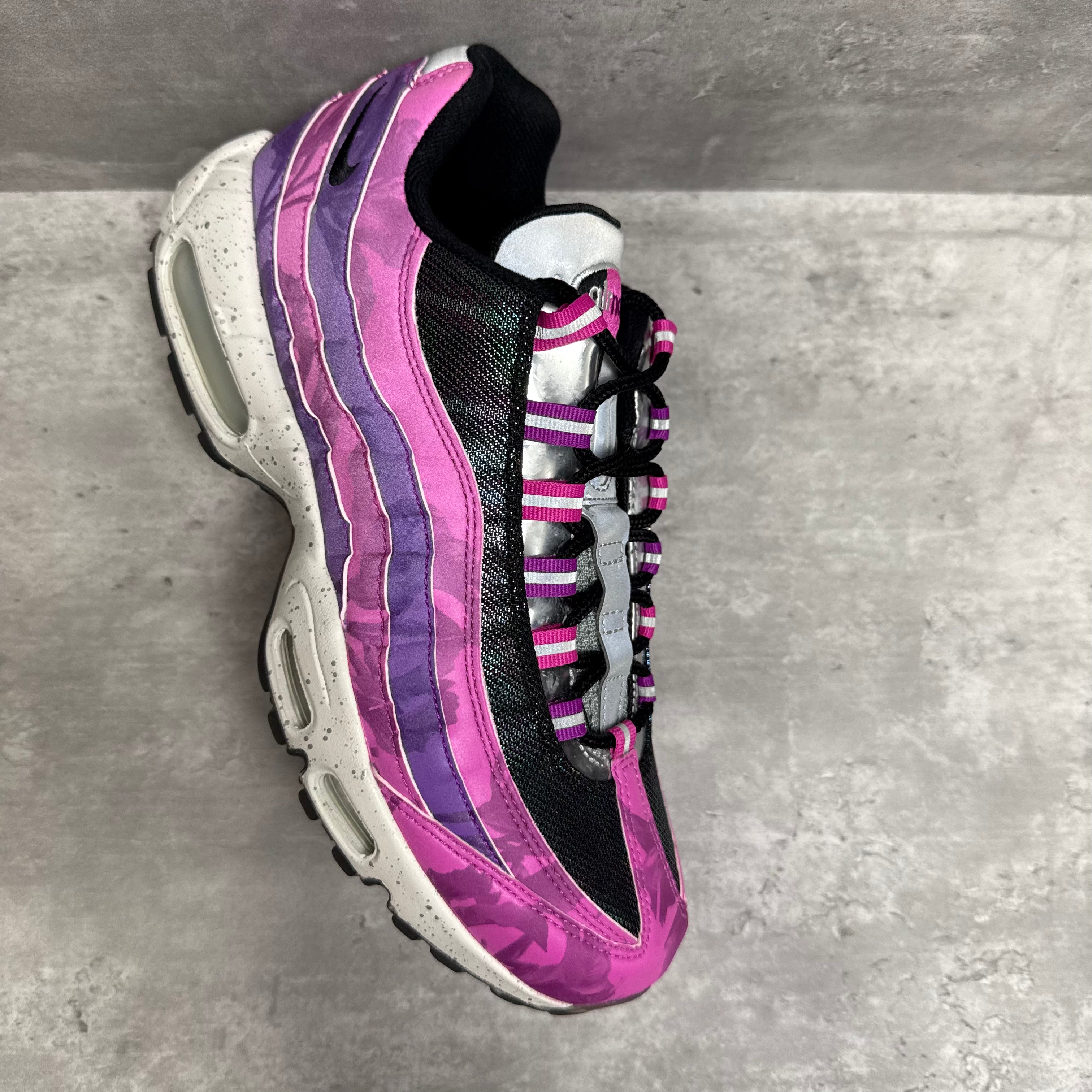 Nike Airmax 95 Flame Powder - Cheshire Creps