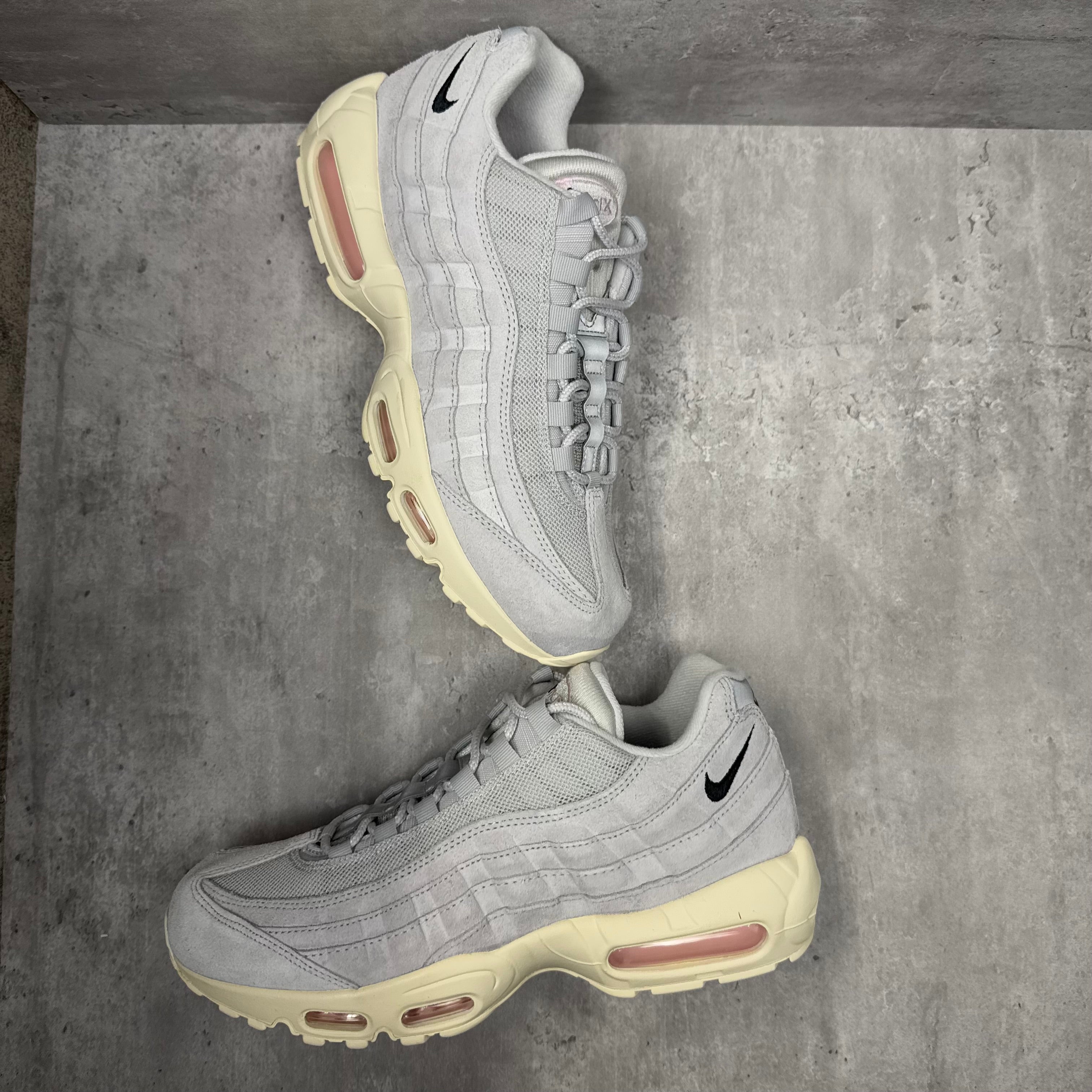 Nike Airmax 95 Grey Fog Pink Foam - Cheshire Creps