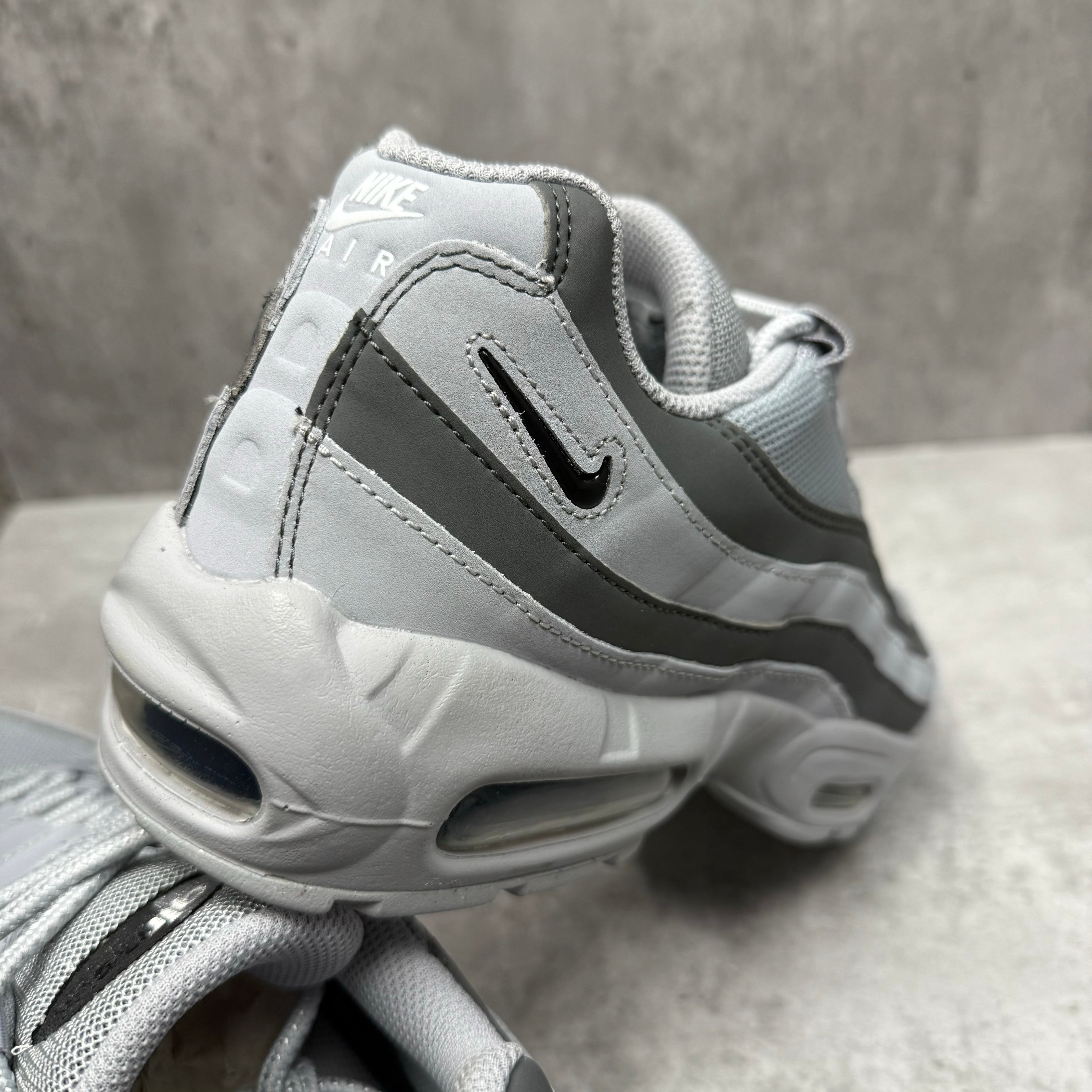 Nike Airmax 95 Greyscale - Cheshire Creps