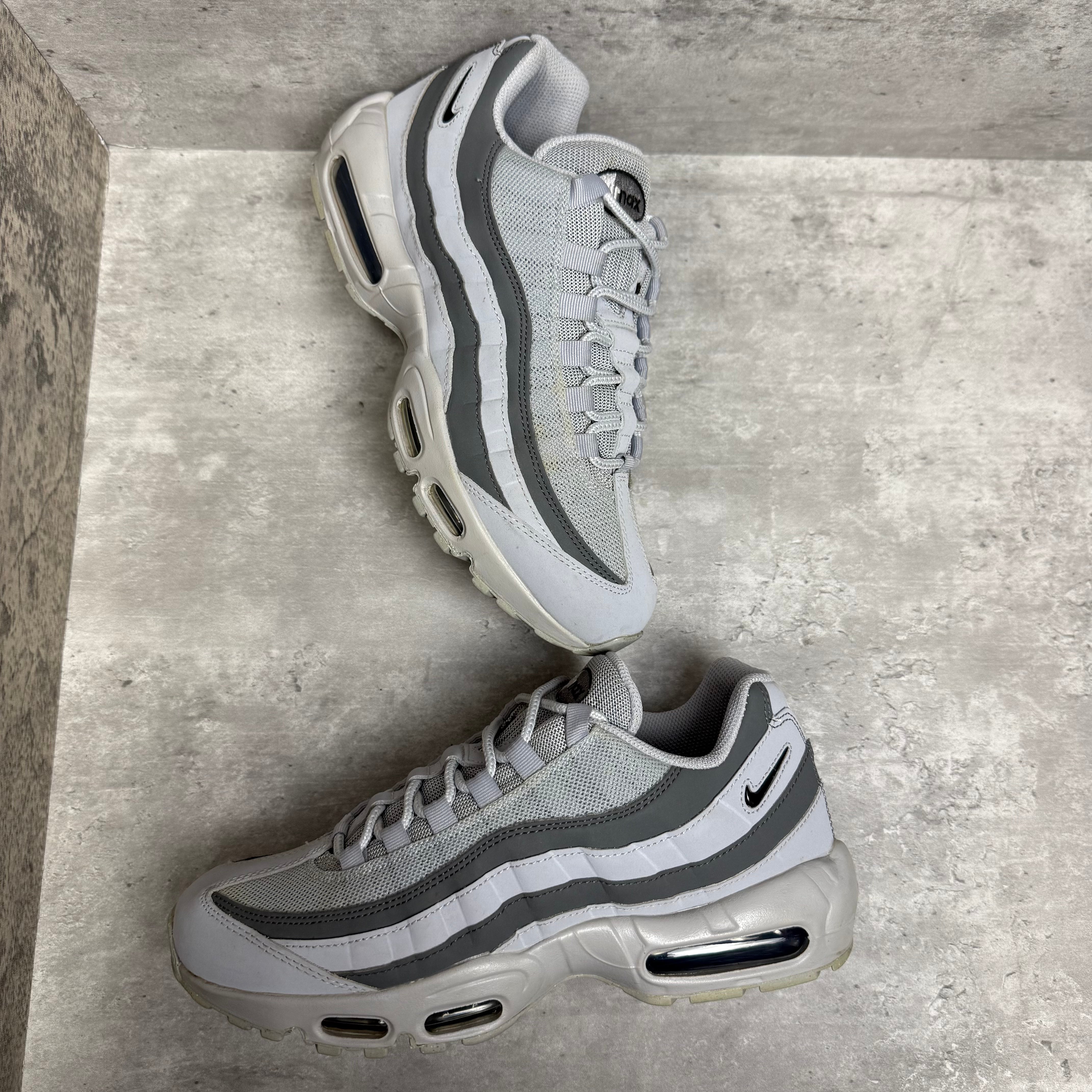 Nike Airmax 95 Greyscale - Cheshire Creps