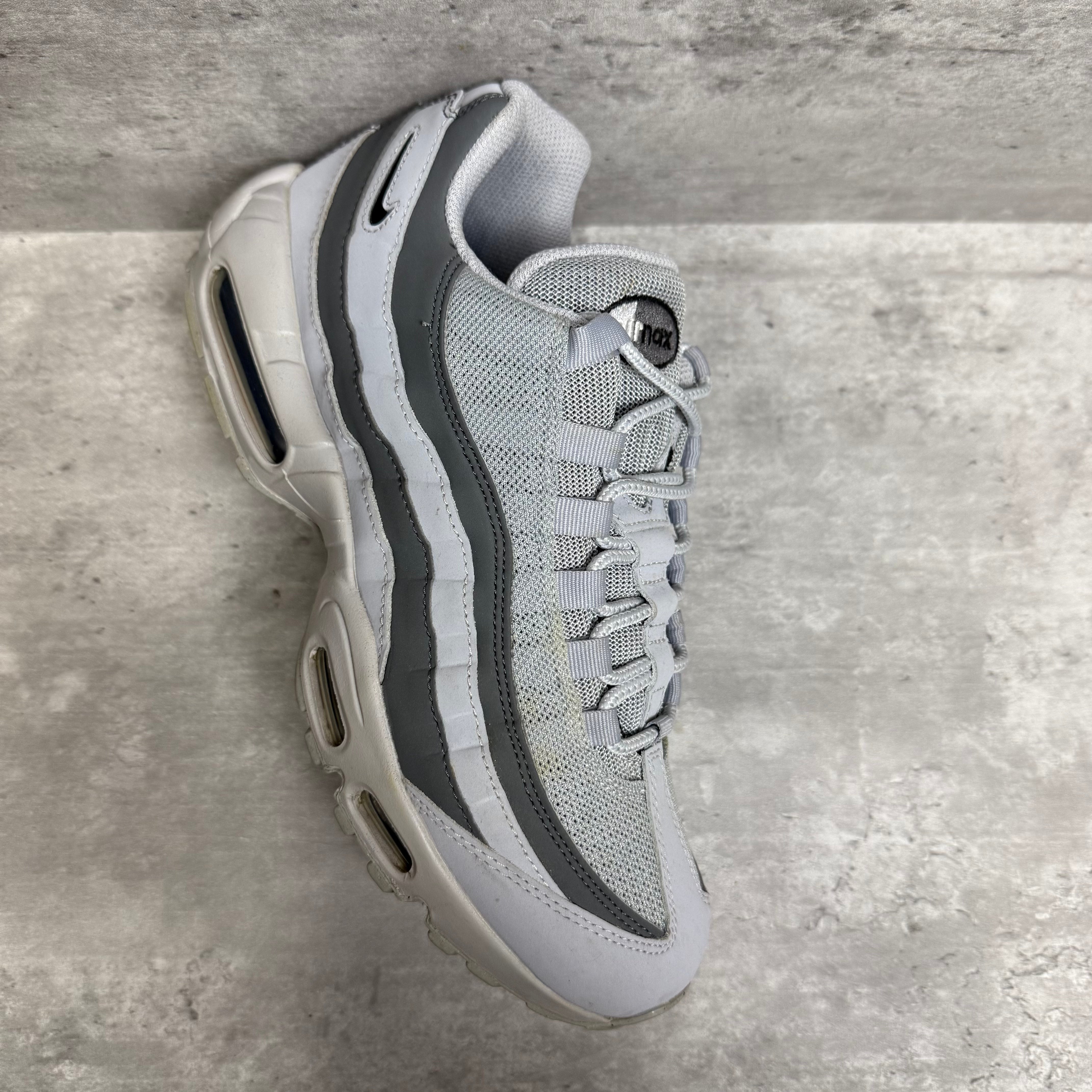 Nike Airmax 95 Greyscale - Cheshire Creps