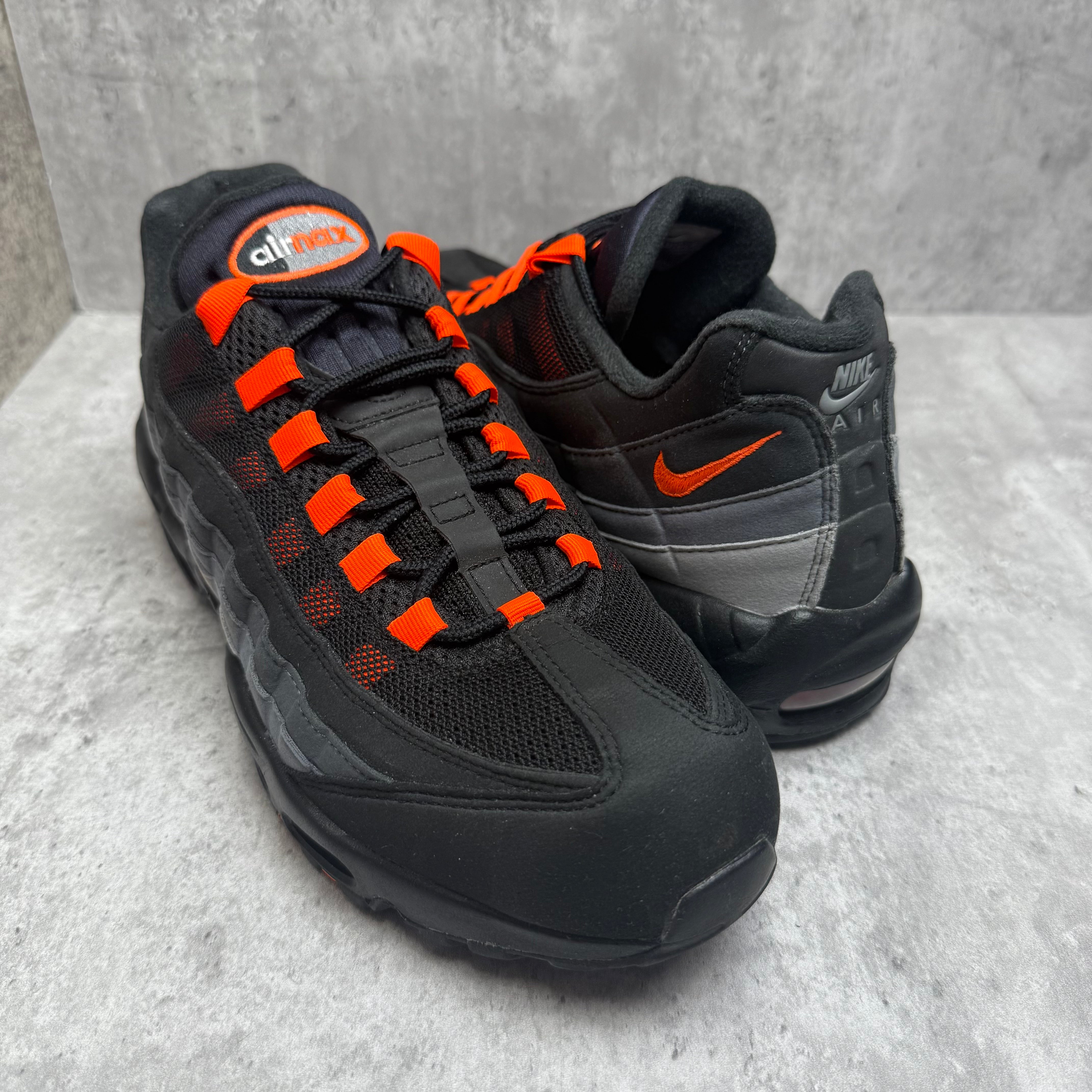 Nike Airmax 95 Hyper Crimson - Cheshire Creps