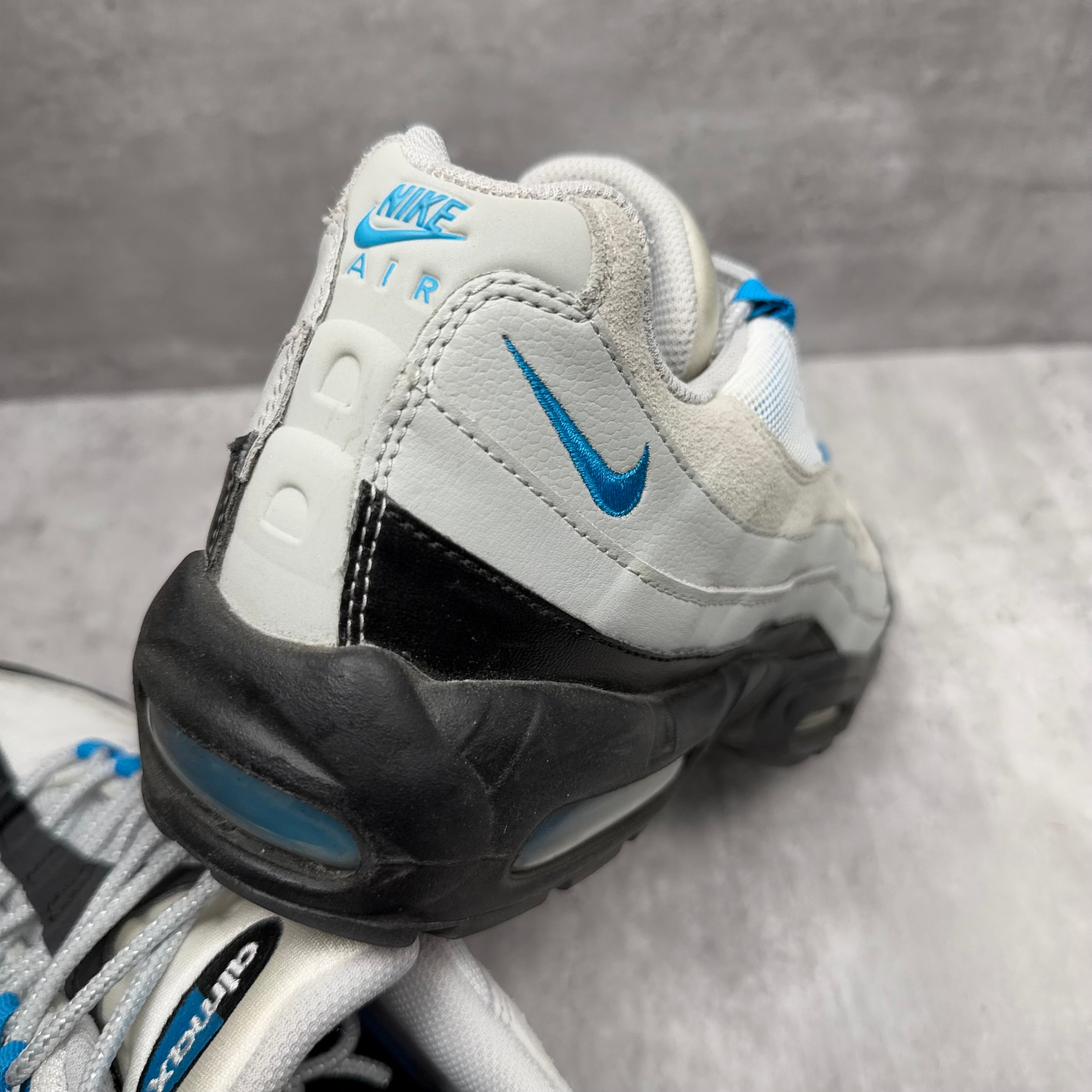 Nike Airmax 95 Laser Blue - Cheshire Creps
