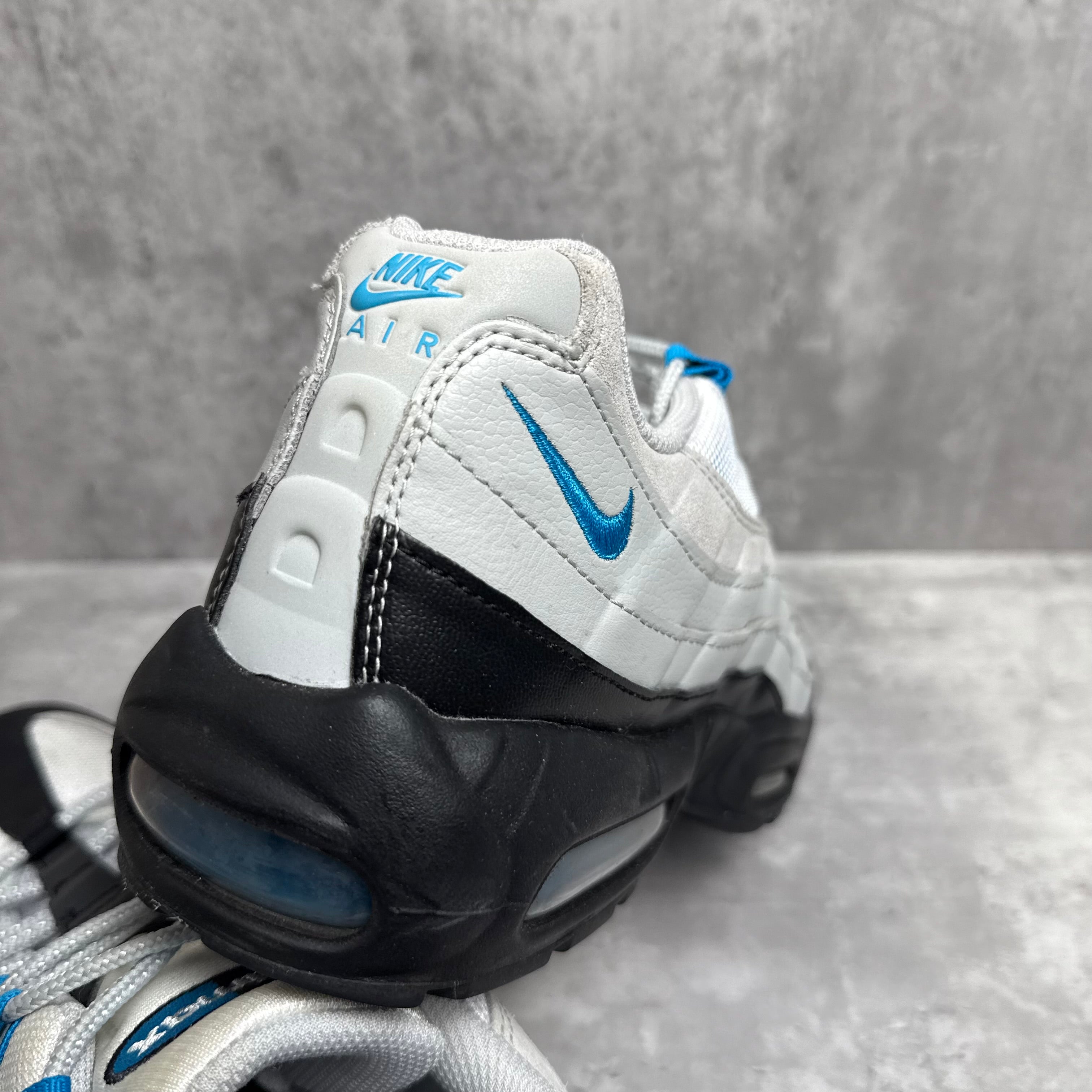 Nike Airmax 95 Laser Blue - Cheshire Creps