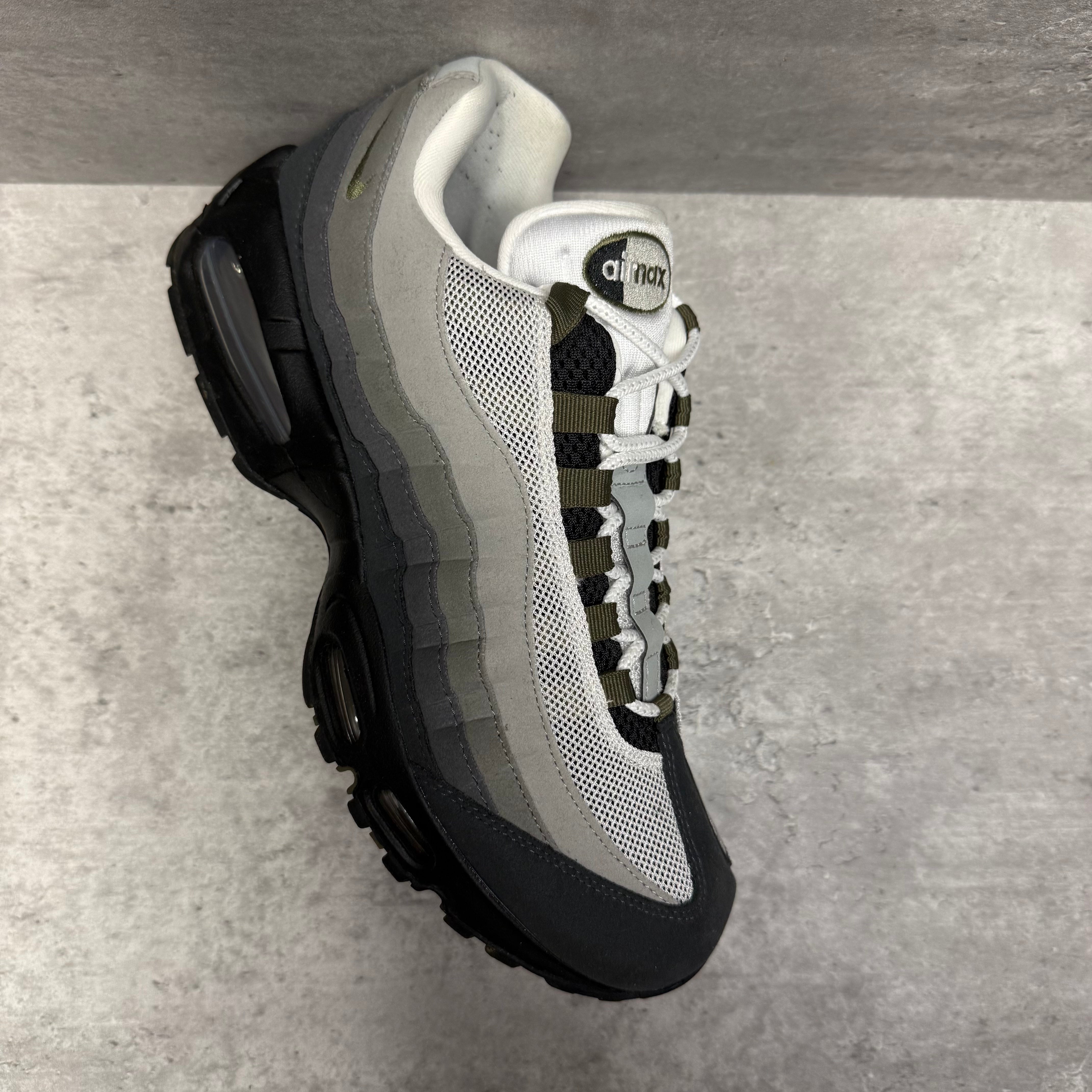 Nike Airmax 95 Medium Olive