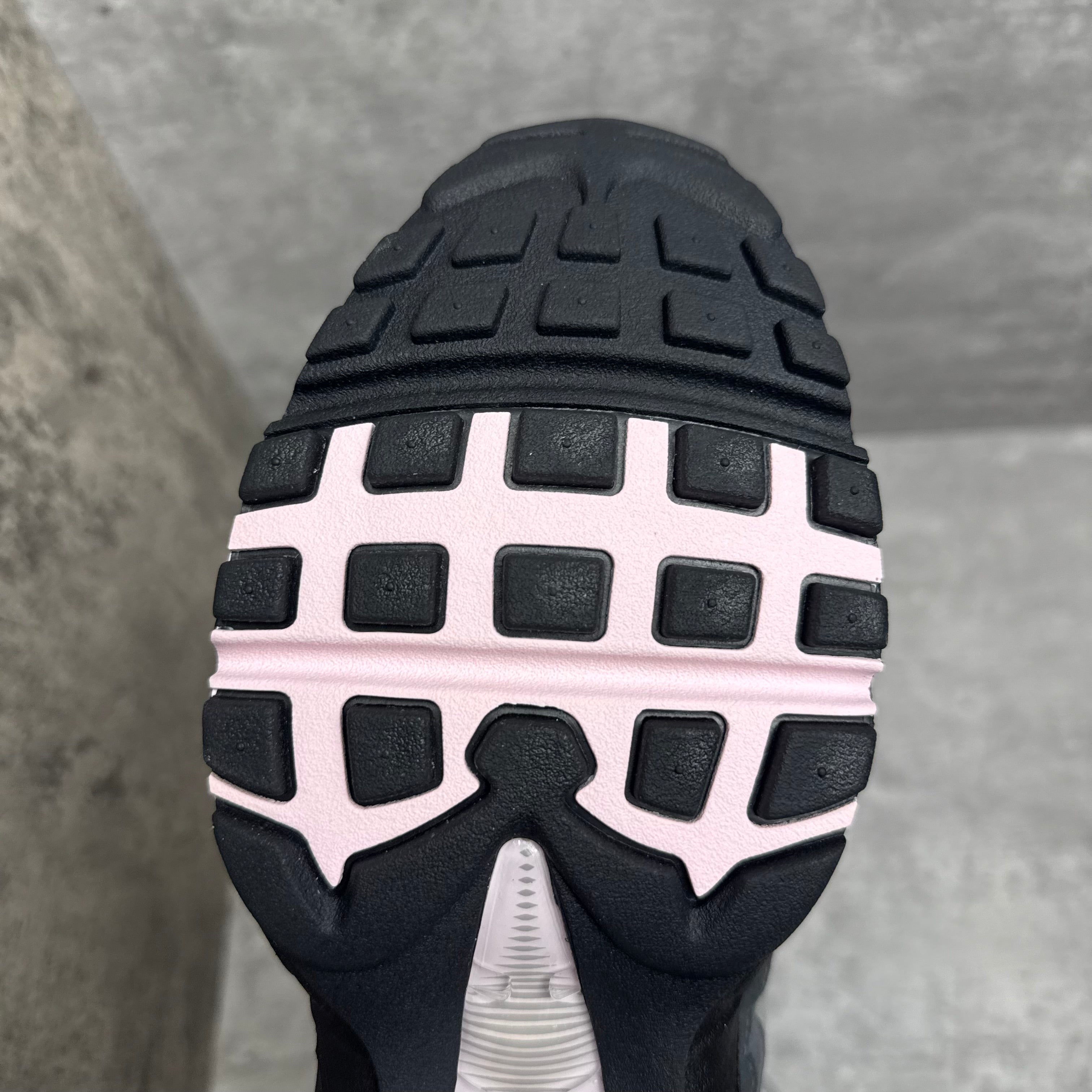 Nike Airmax 95 Pink Foam ‘Big Bubble’ 2025 - Cheshire Creps