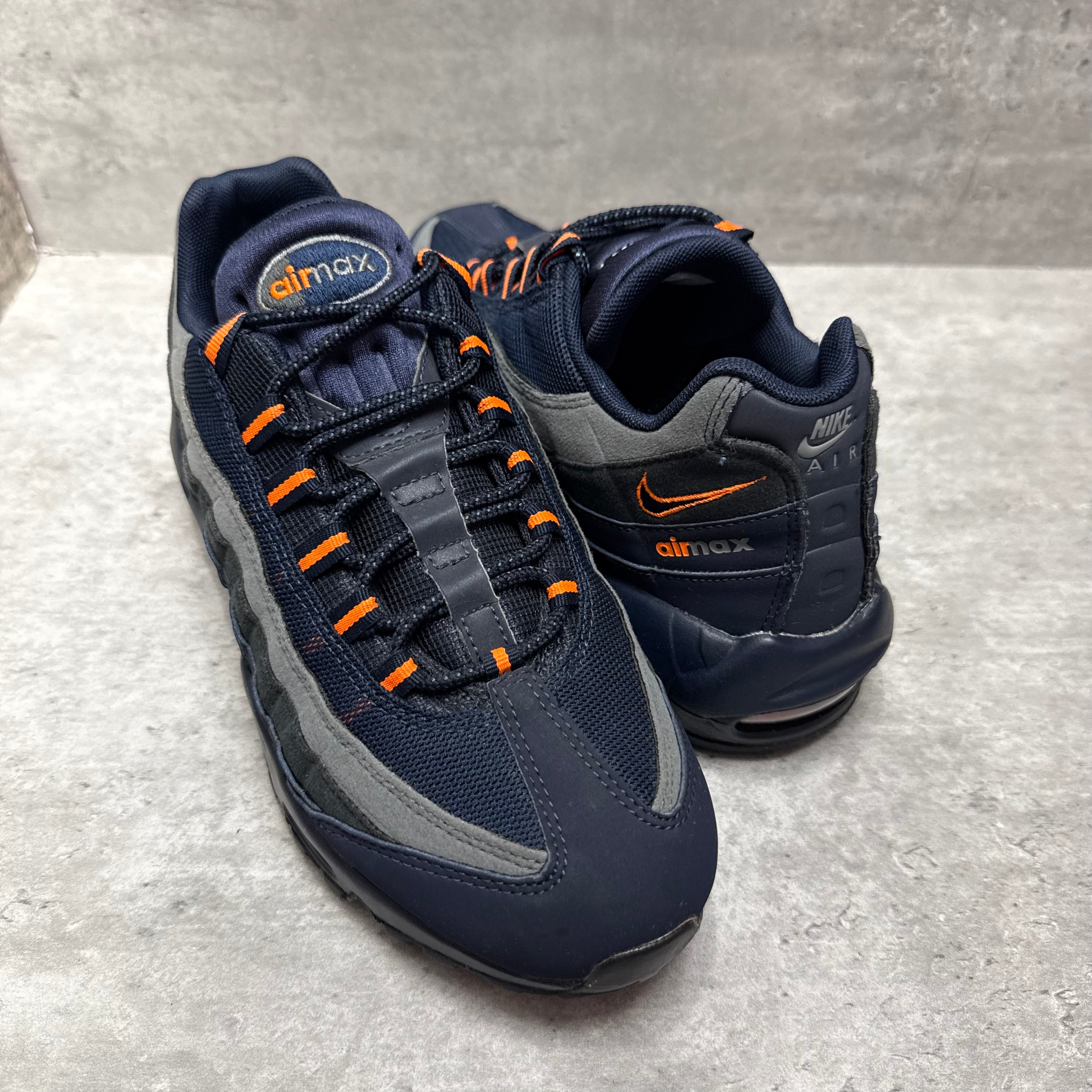 Nike Airmax 95 Retro Logo Obsidian - Cheshire Creps