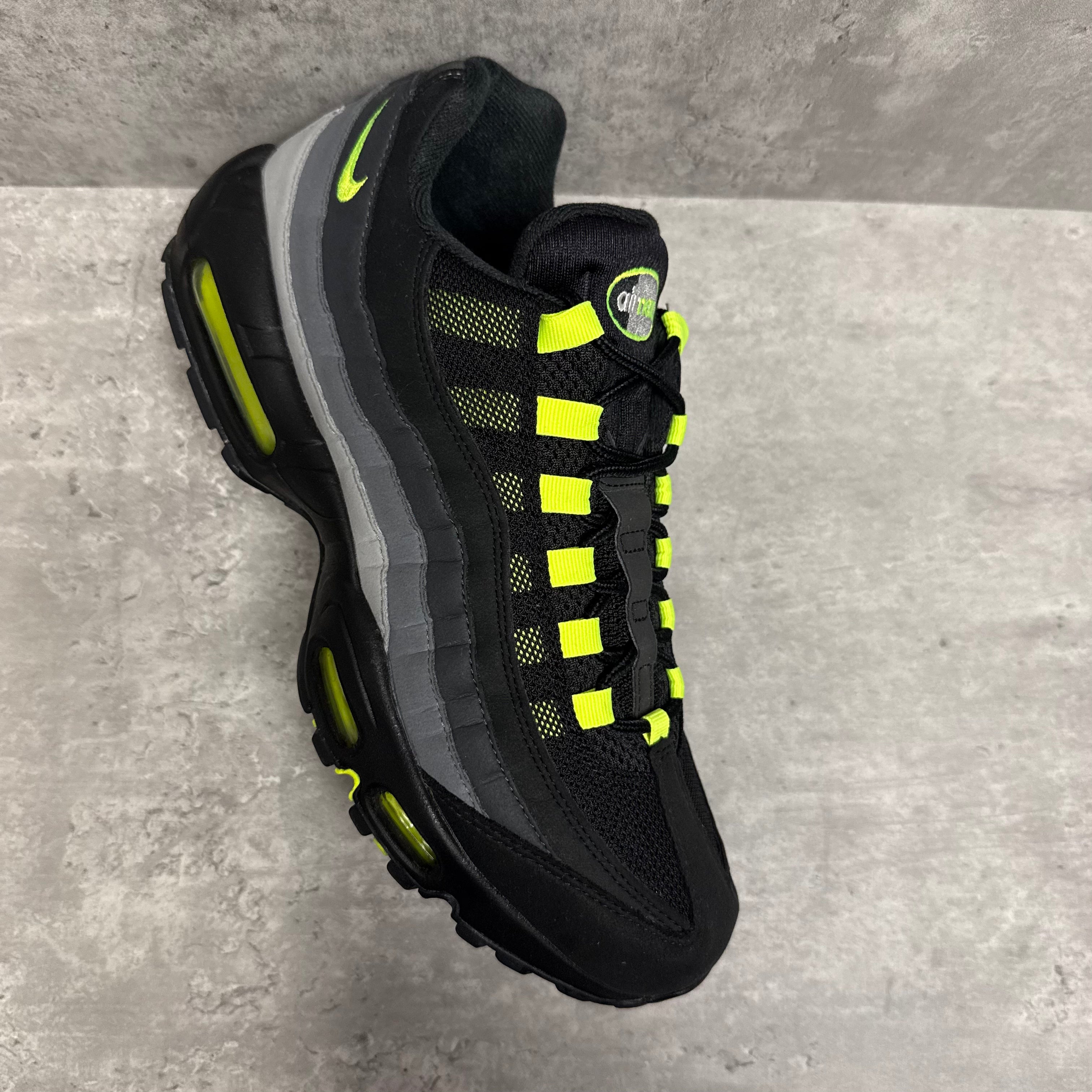 Nike Airmax 95 Reverse Neon - Cheshire Creps
