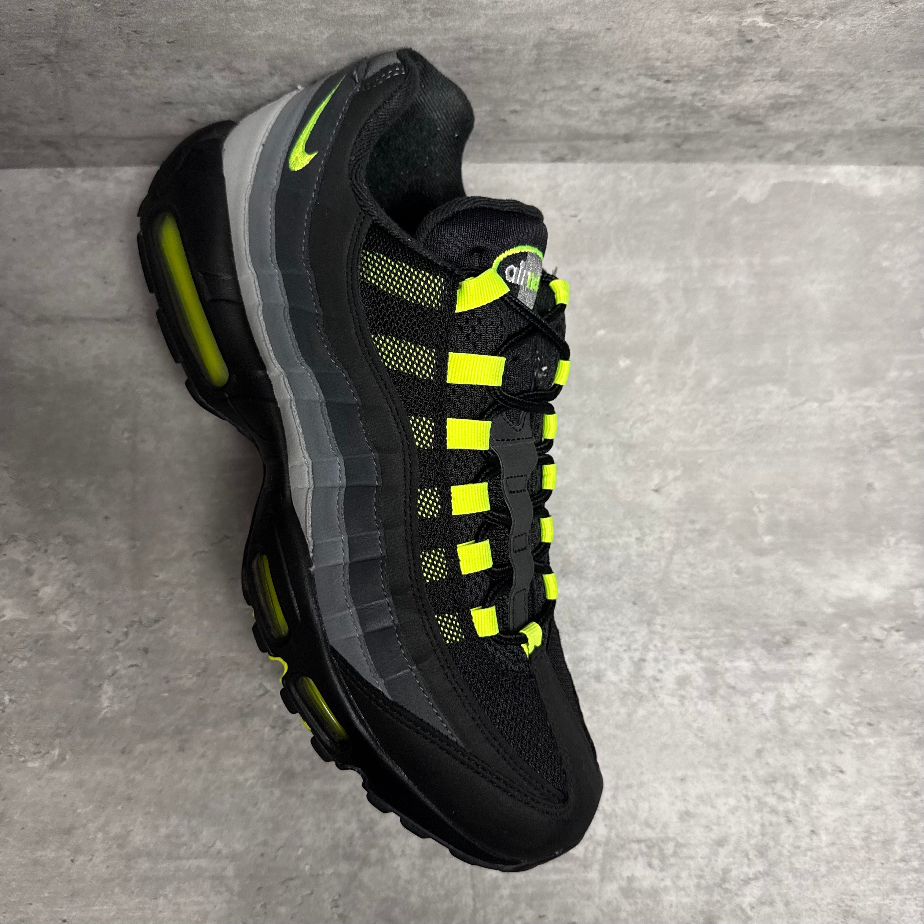 Nike Airmax 95 Reverse Neon - Cheshire Creps