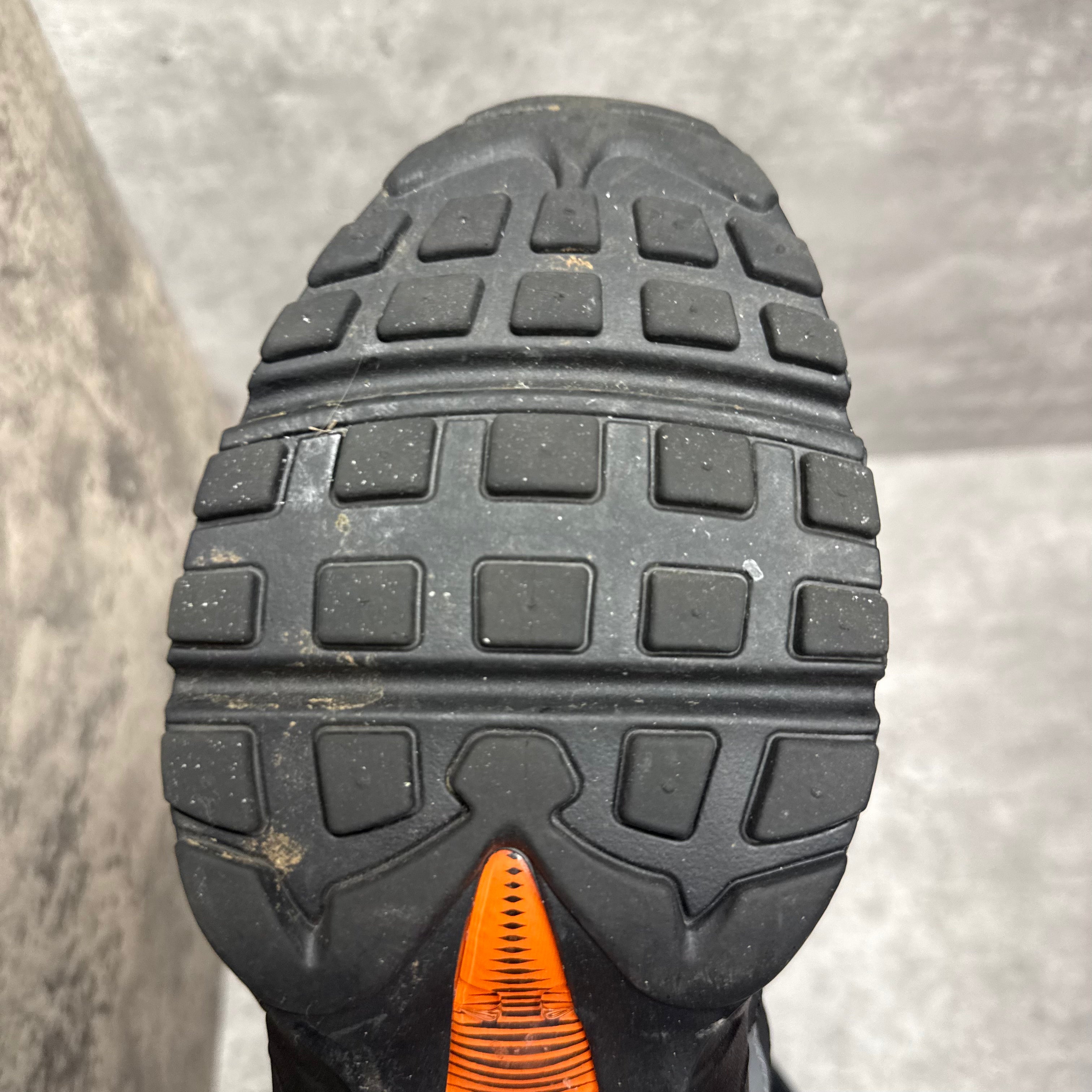 Nike Airmax 95 Safety Orange - Cheshire Creps
