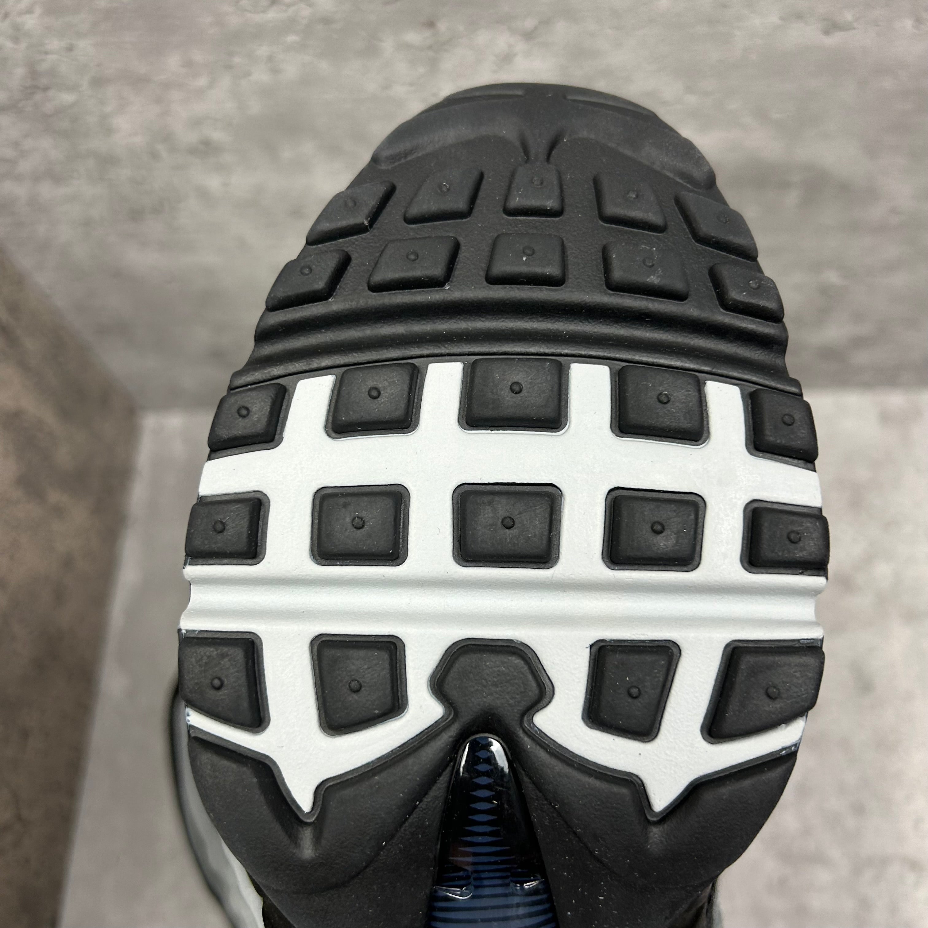 Nike Airmax 95 Track Red - Cheshire Creps