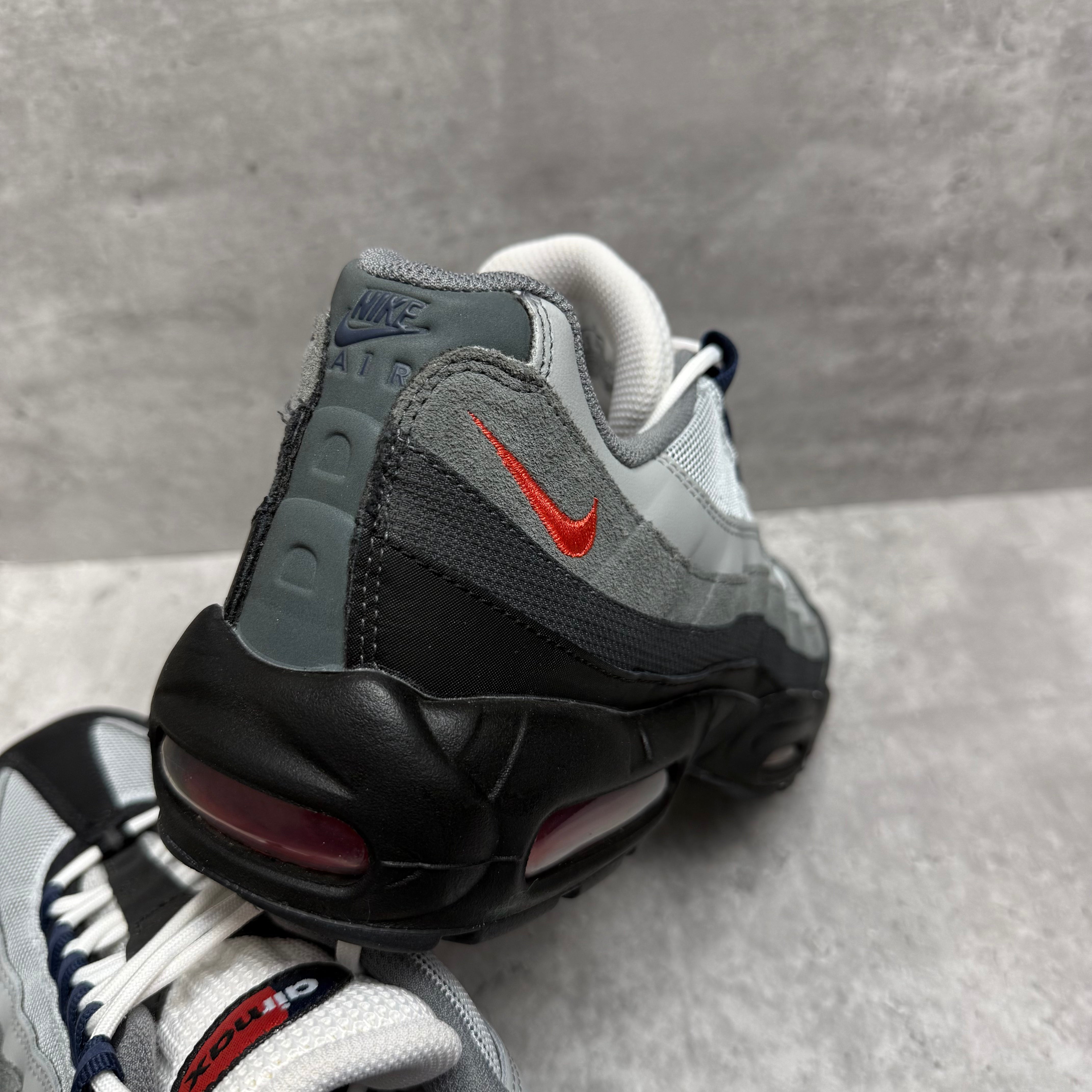 Nike Airmax 95 Track Red - Cheshire Creps