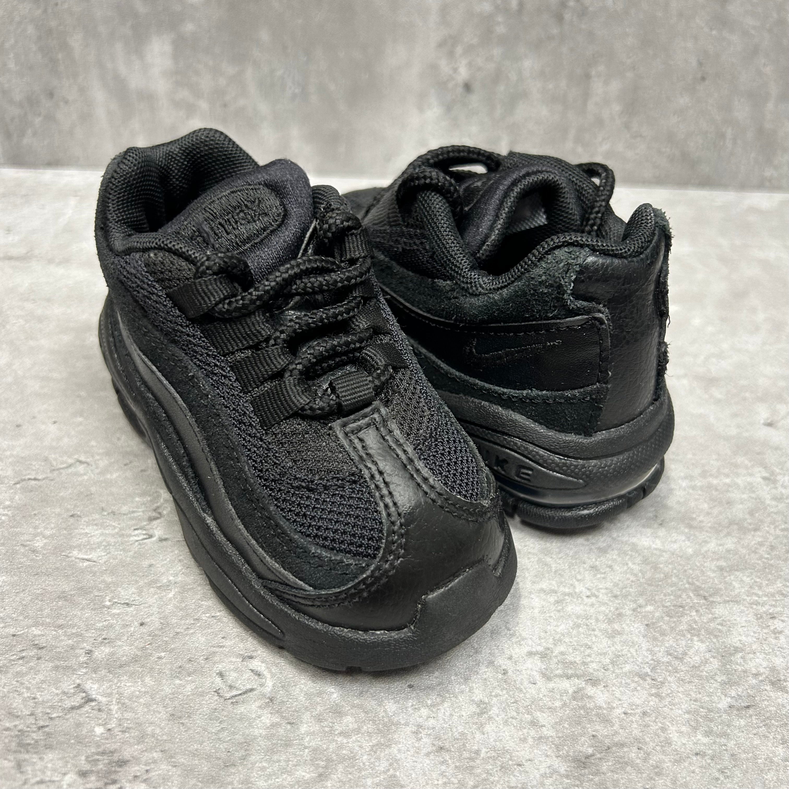 Nike Airmax 95 Triple Black Suede - Cheshire Creps