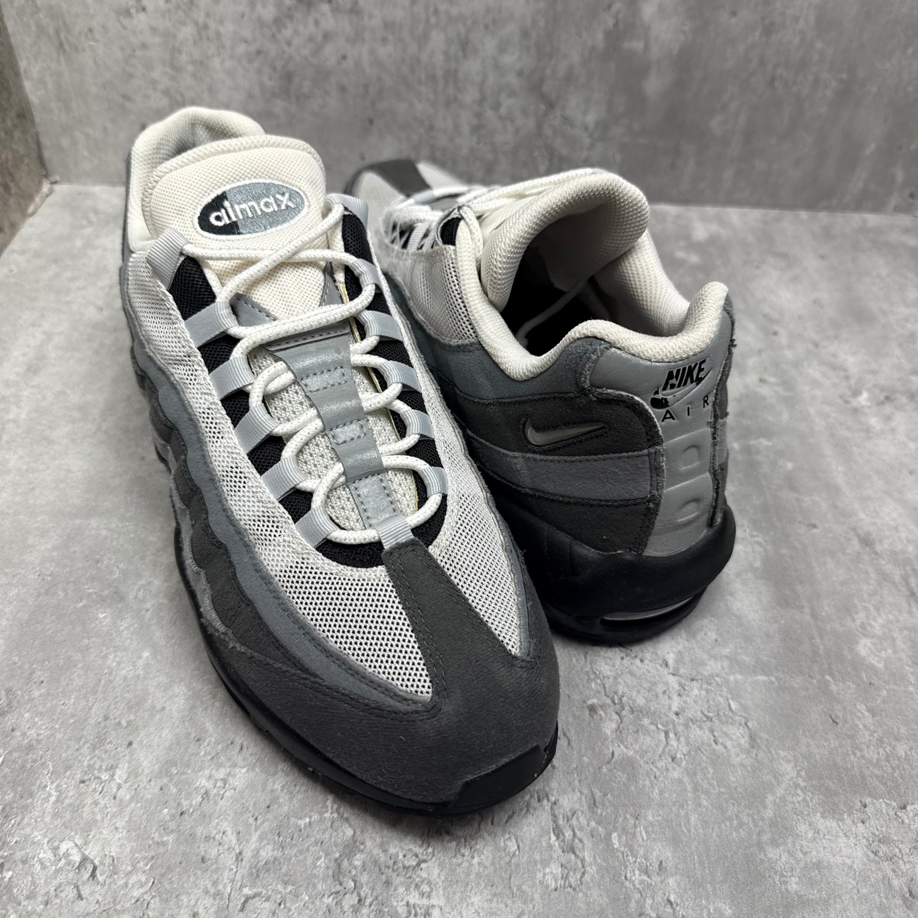 Nike Airmax Grey Jewel - Cheshire Creps