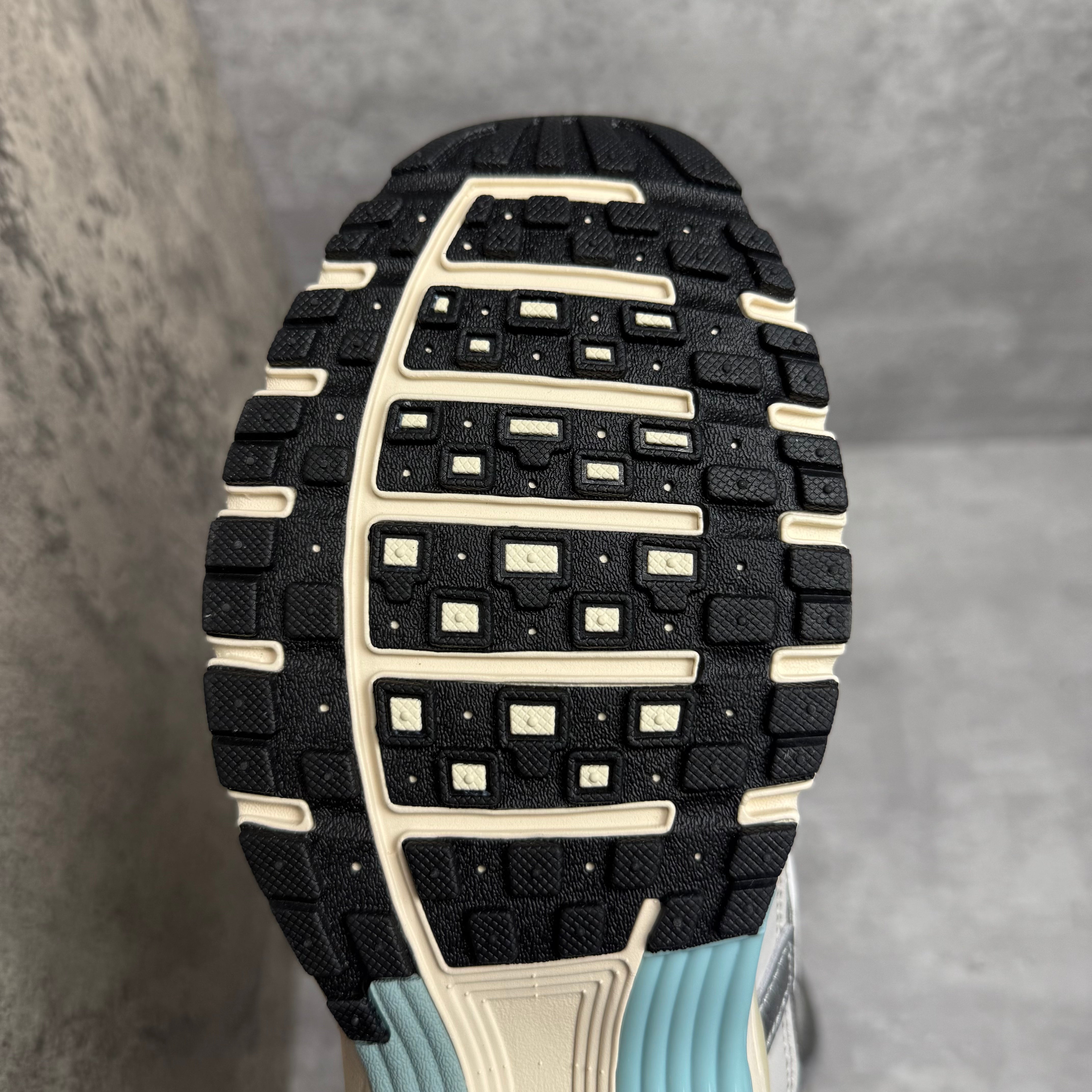 Nike P-6000 Flat Pewter