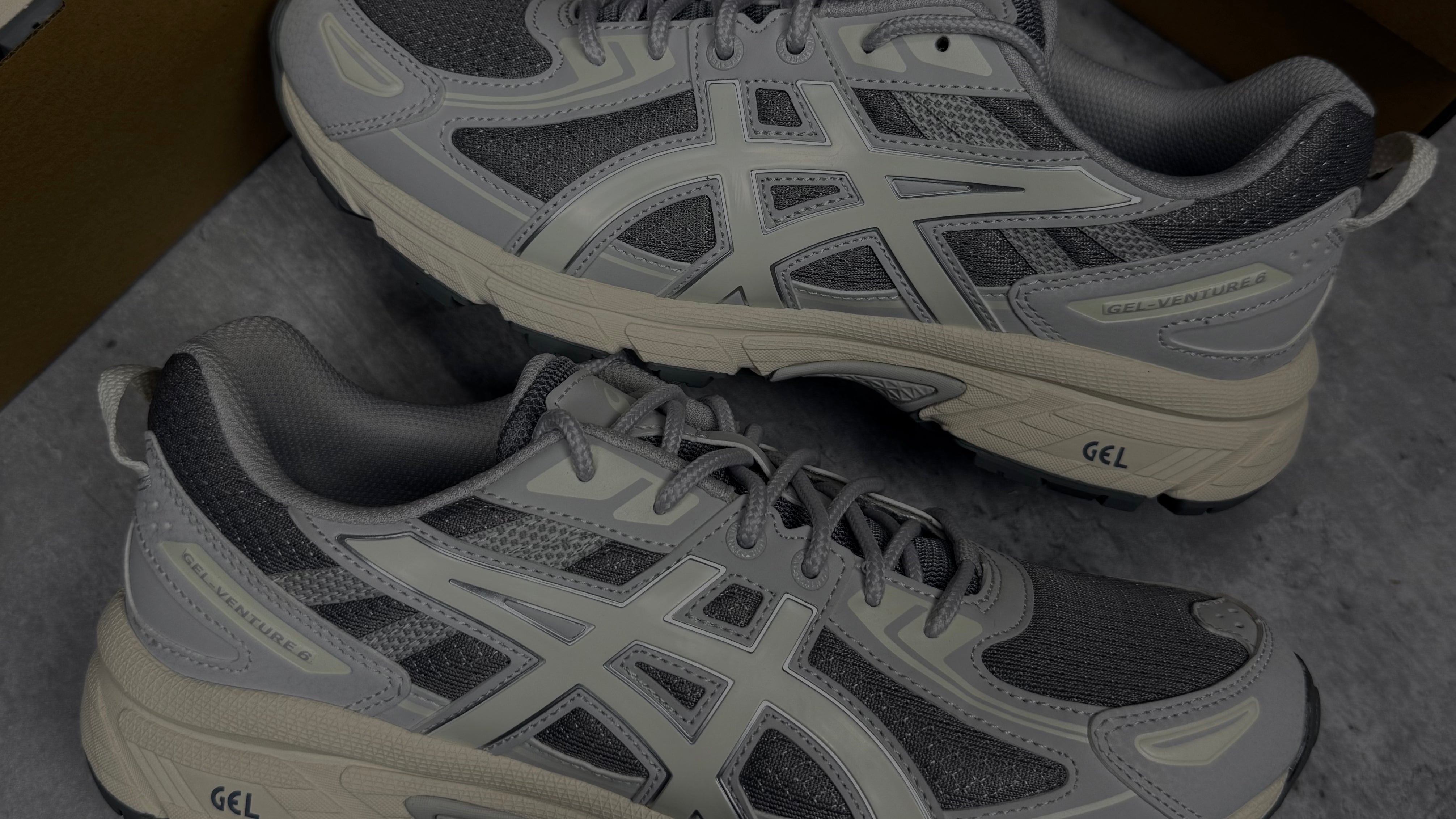 ASICS COLLECTION