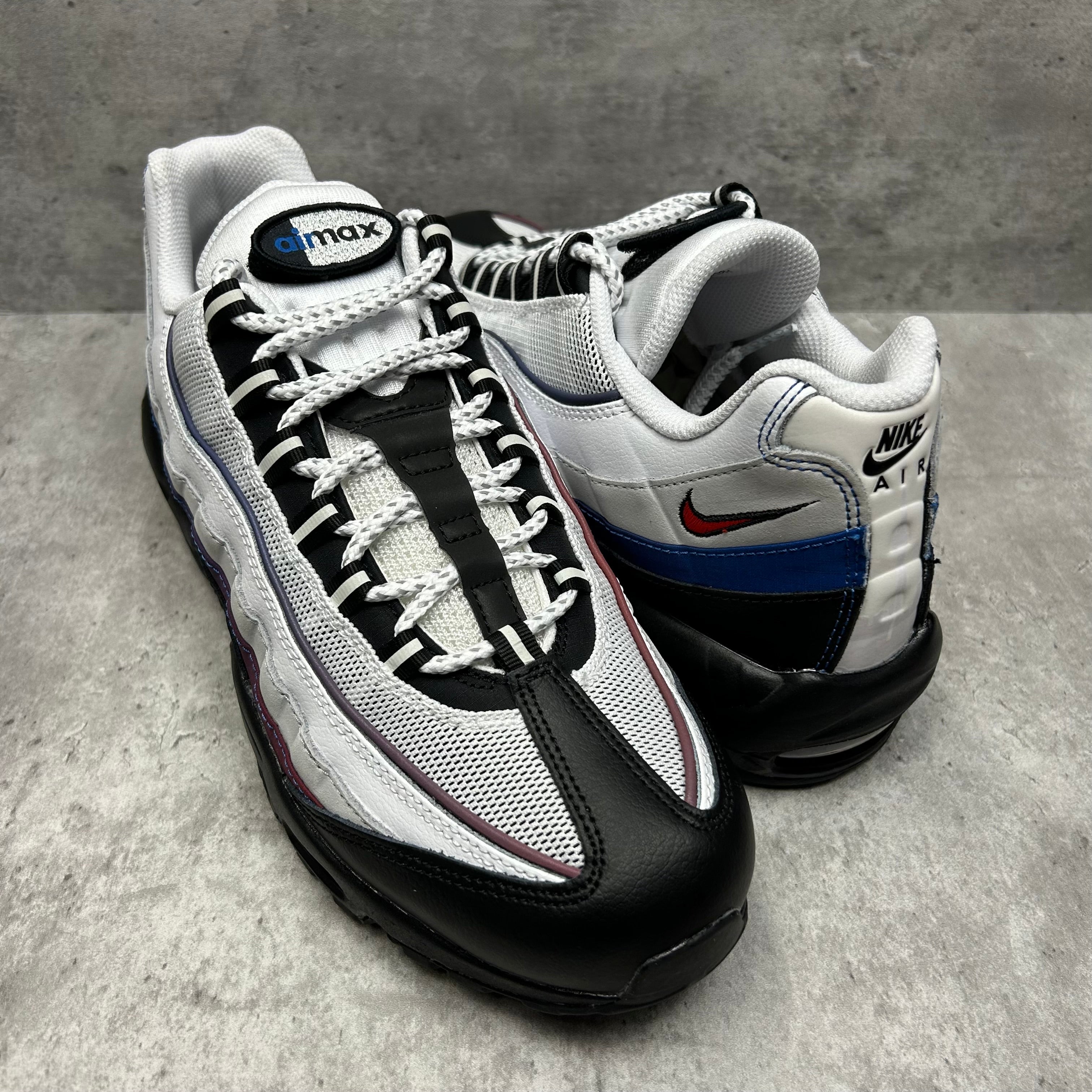 Nike air max 95 black white blue best sale