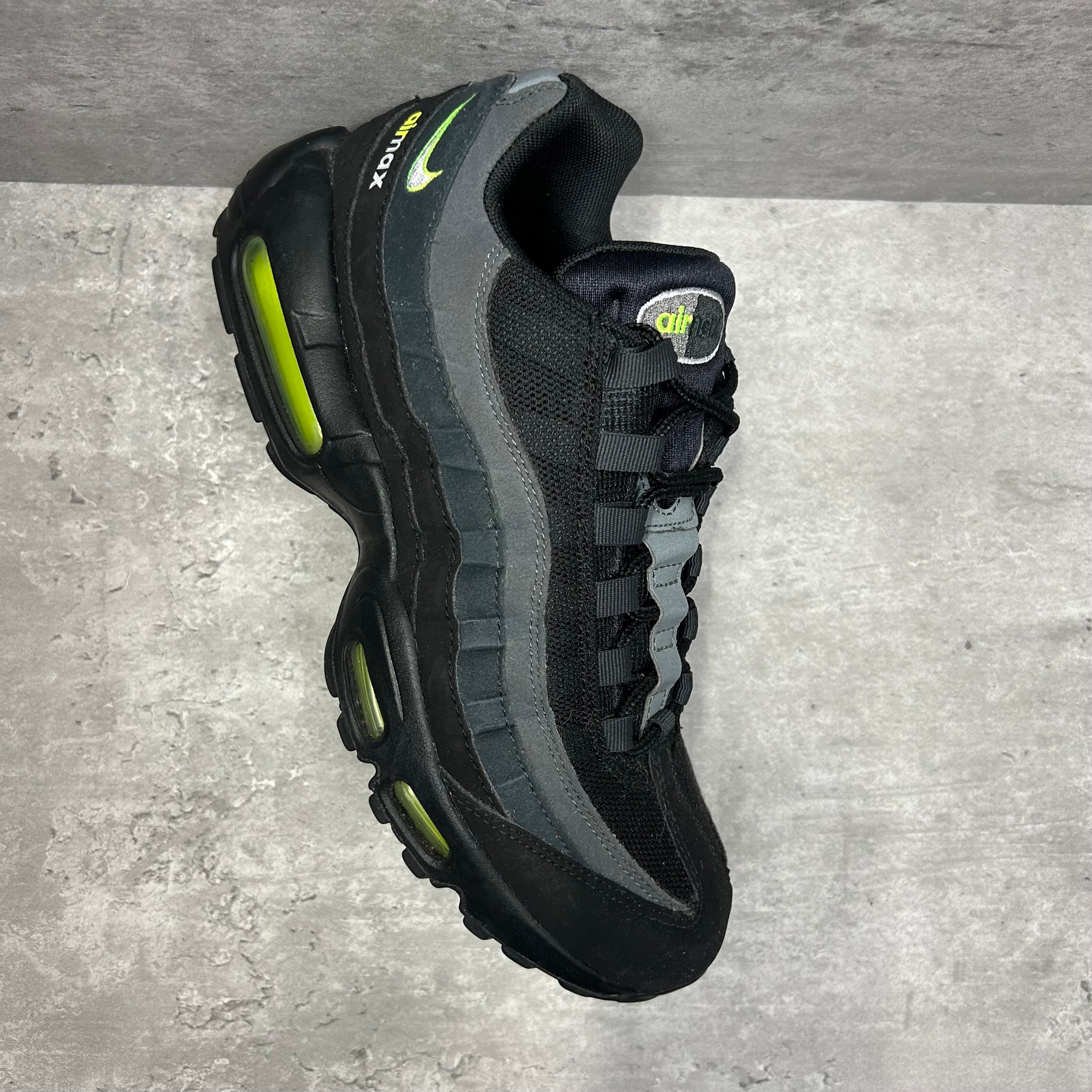 Nike Airmax 95 Retro Logo Volt