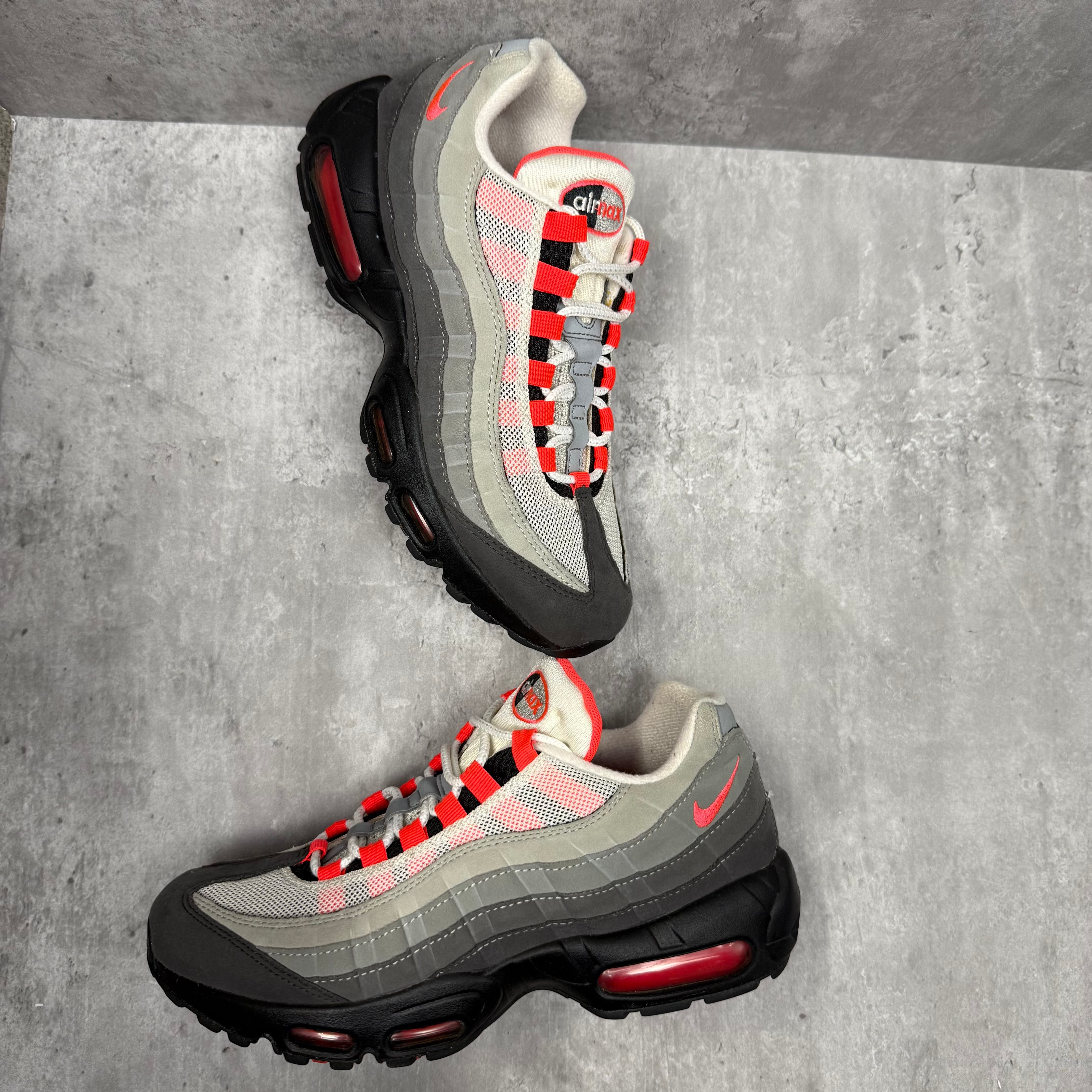 Nike air max 2011 sale hotsell