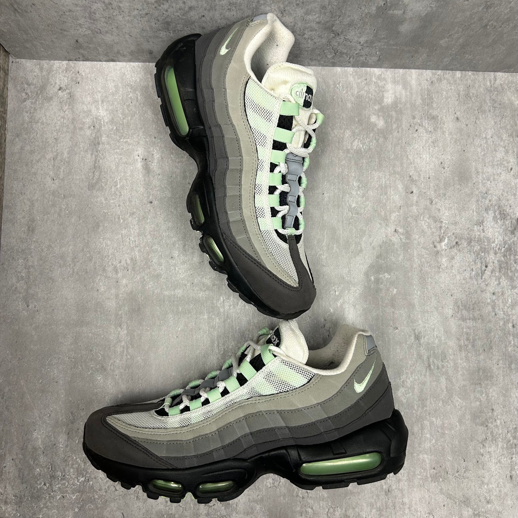 95 mint 2025