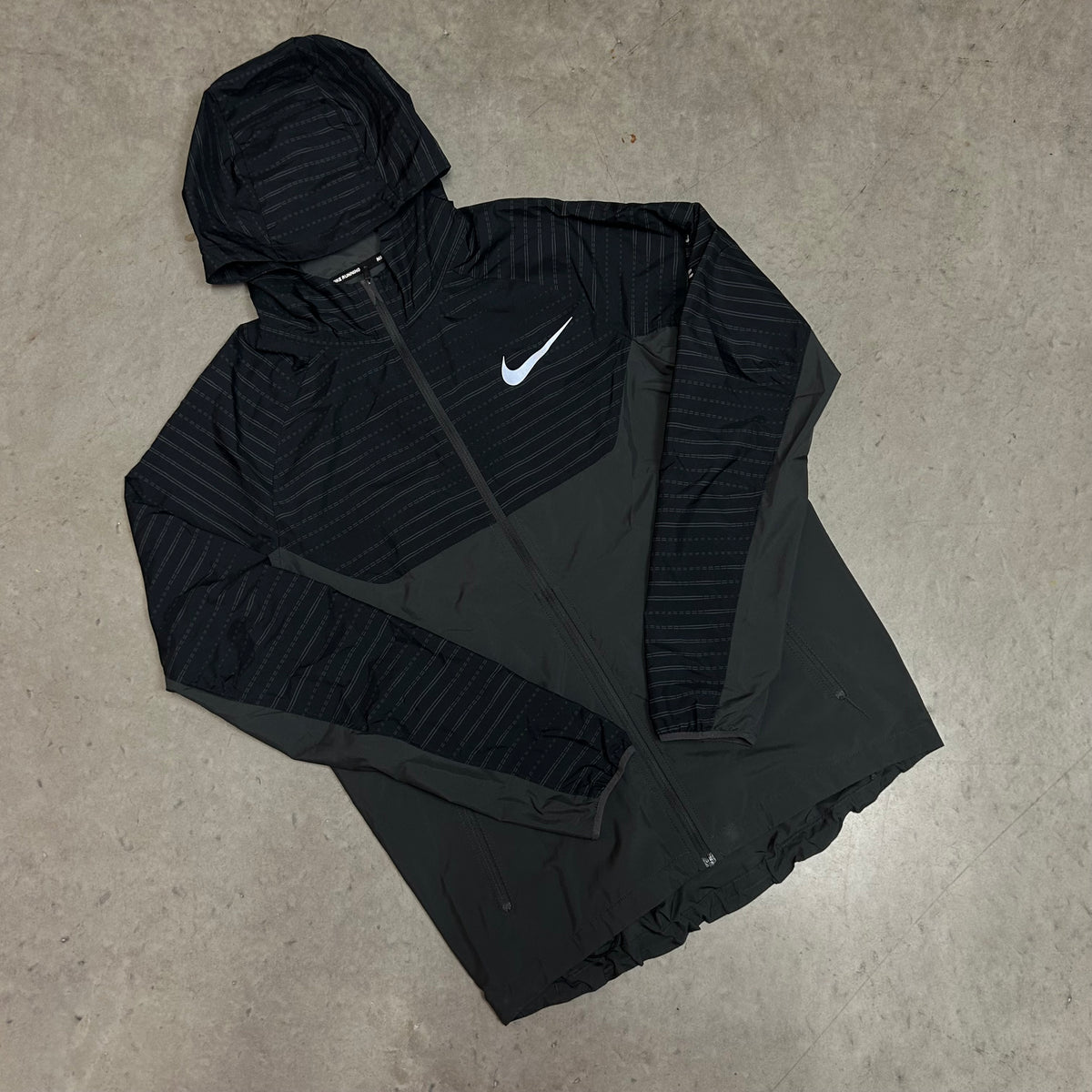 Nike Windrunner Charcoal Grey