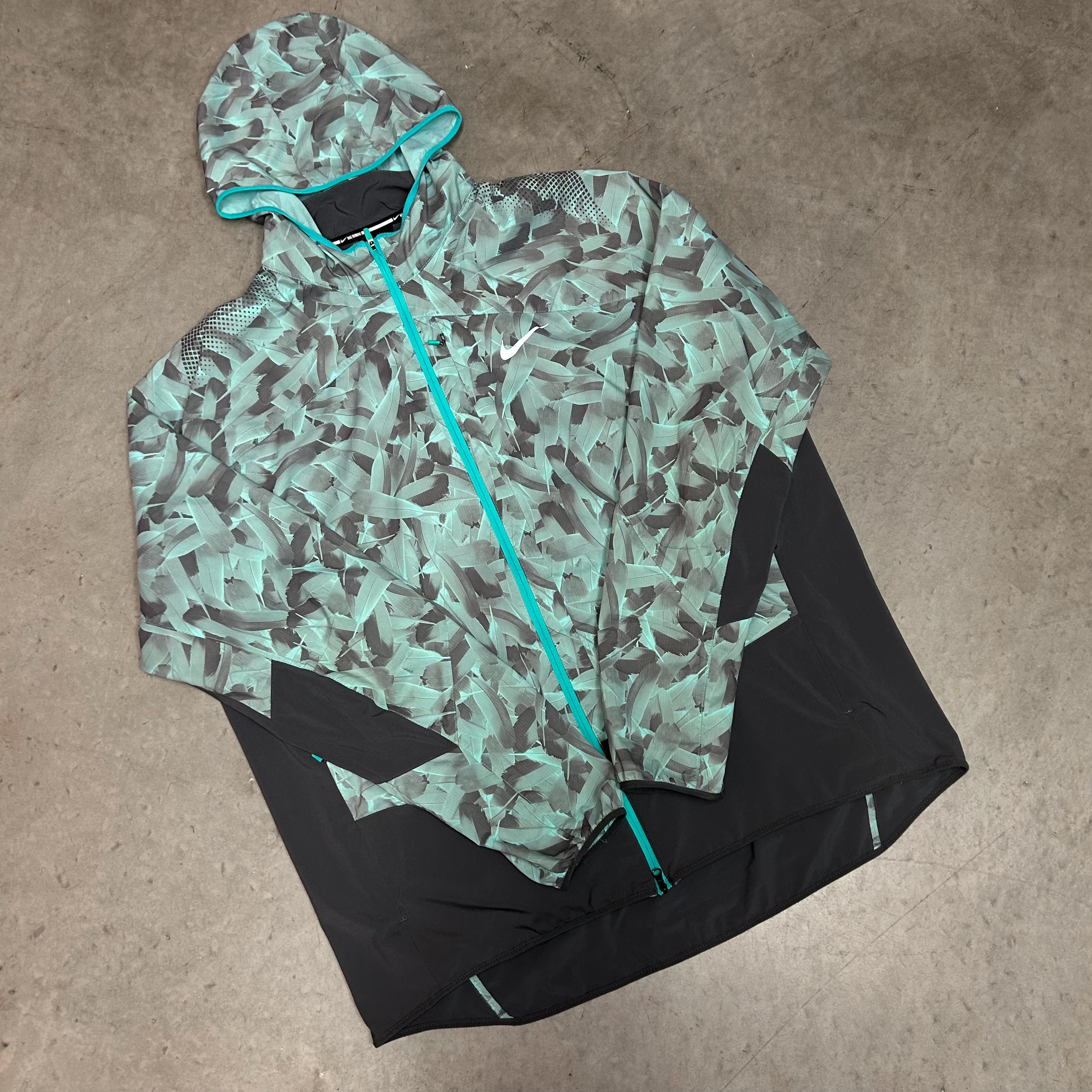 Nike Turquoise Trail Jacket