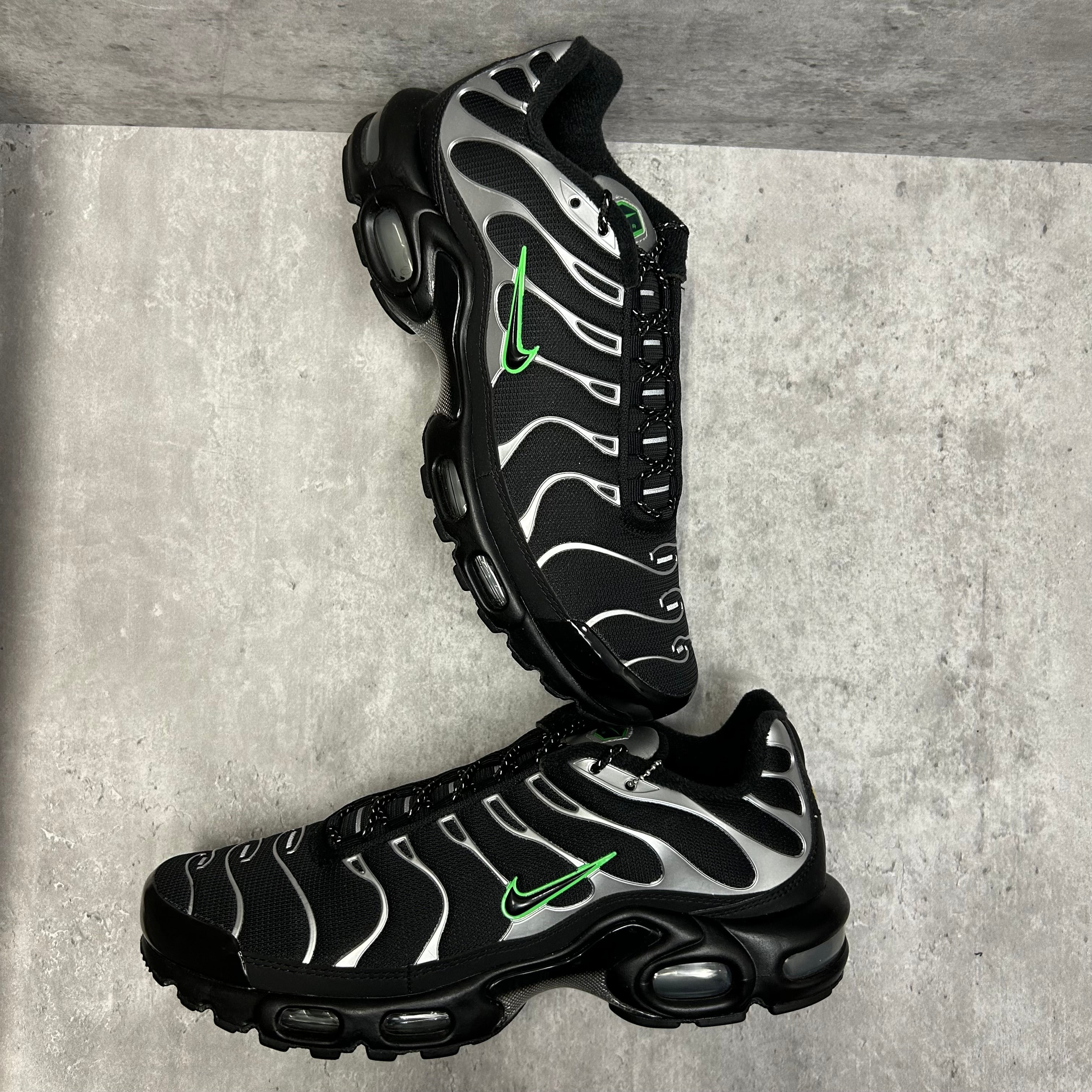 Nike Airmax Plus Green Strike