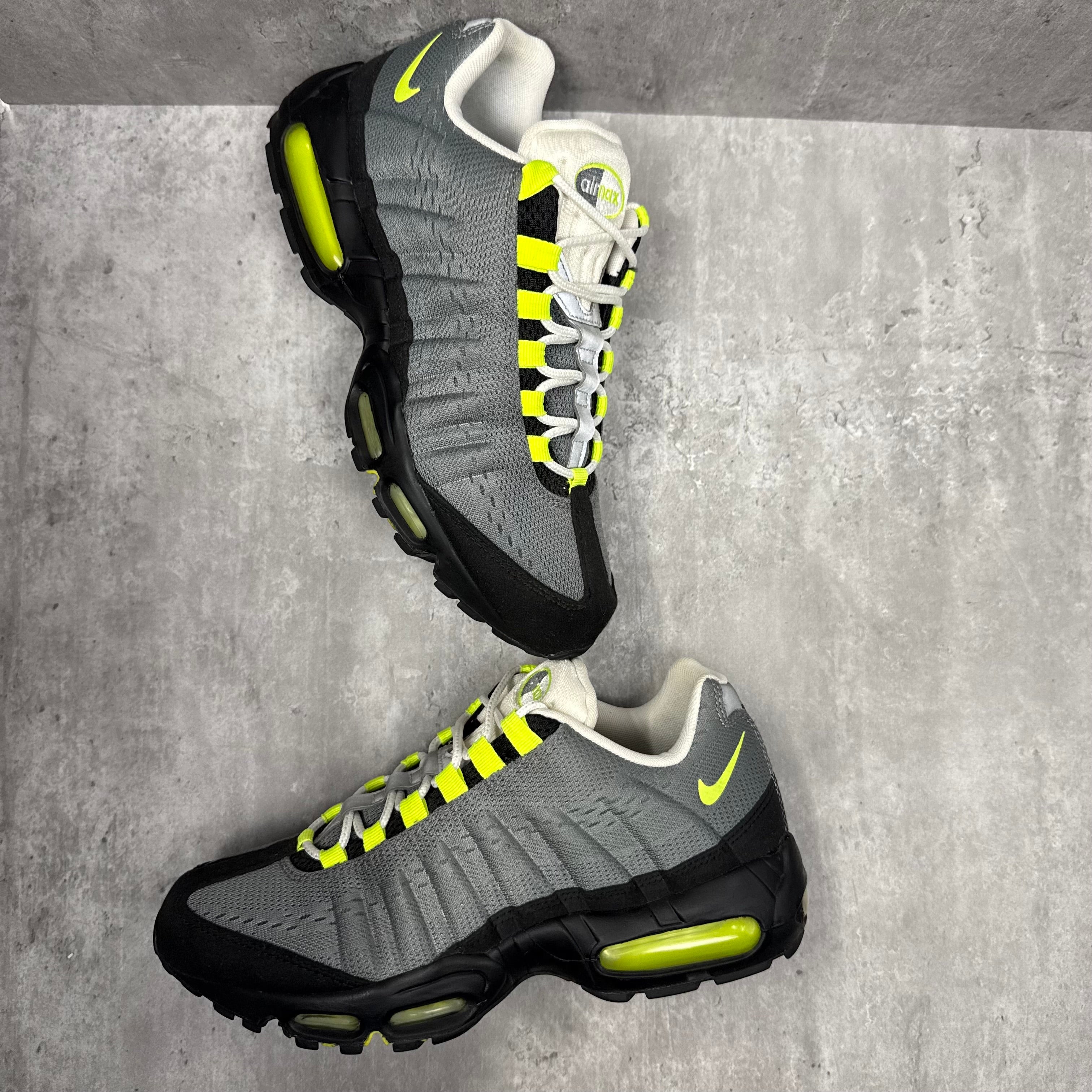 Nike Airmax 95 EM Neon