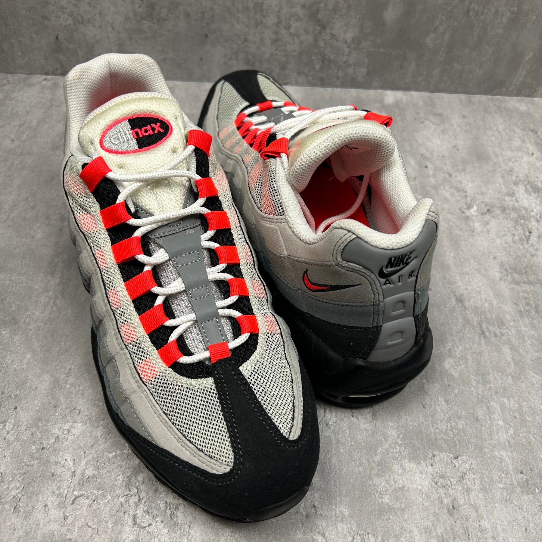 Solar store red 95s