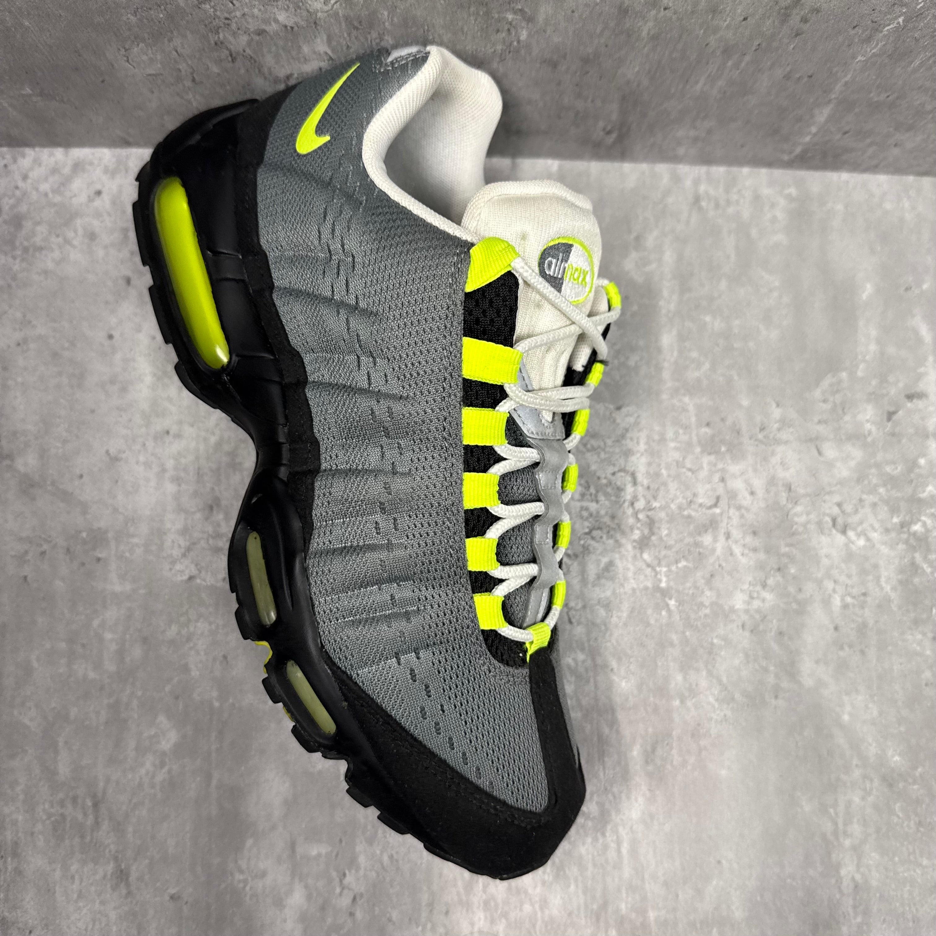 Nike Airmax 95 EM Neon