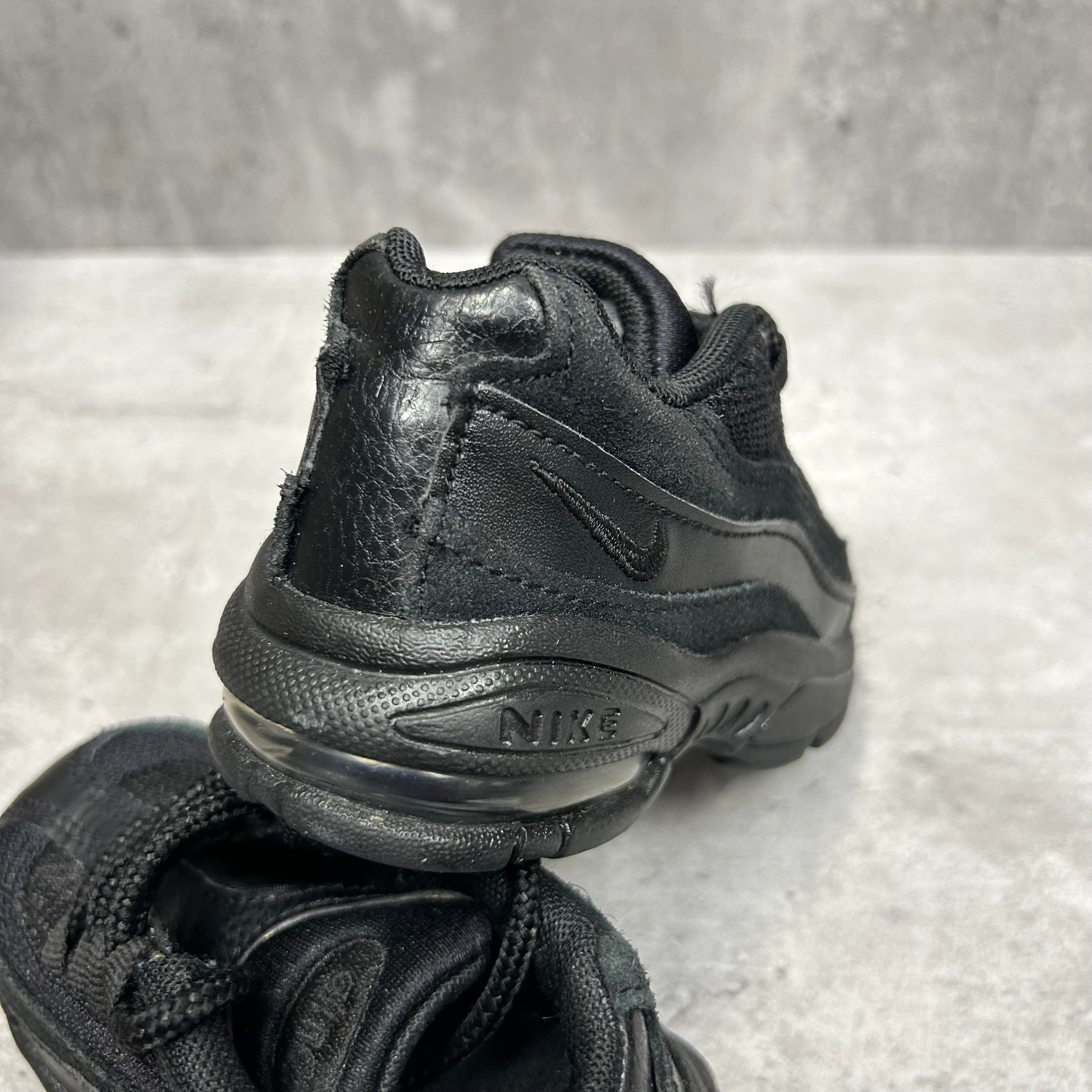 Nike Airmax 95 Triple Black Suede