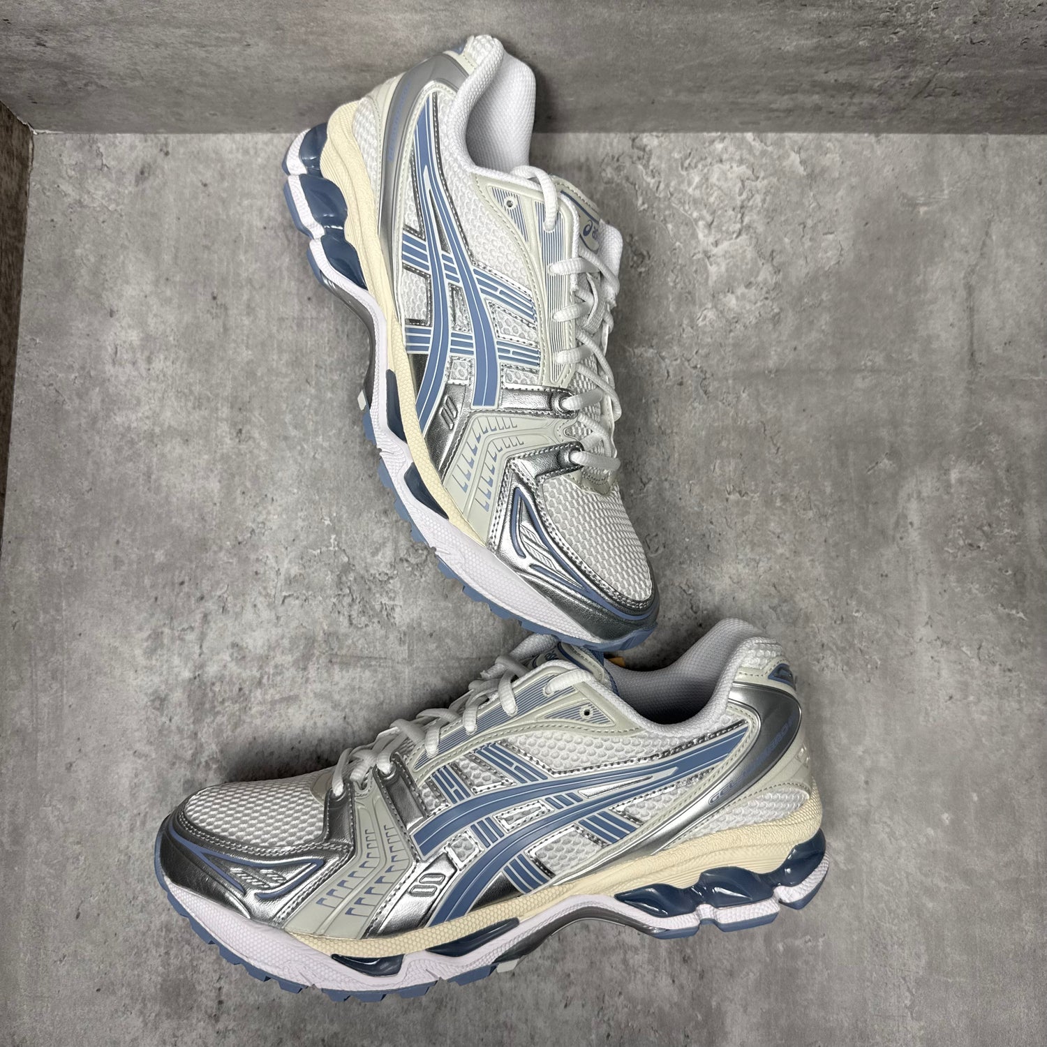 ASICS Gel-Kayano 14 White / Light Navy